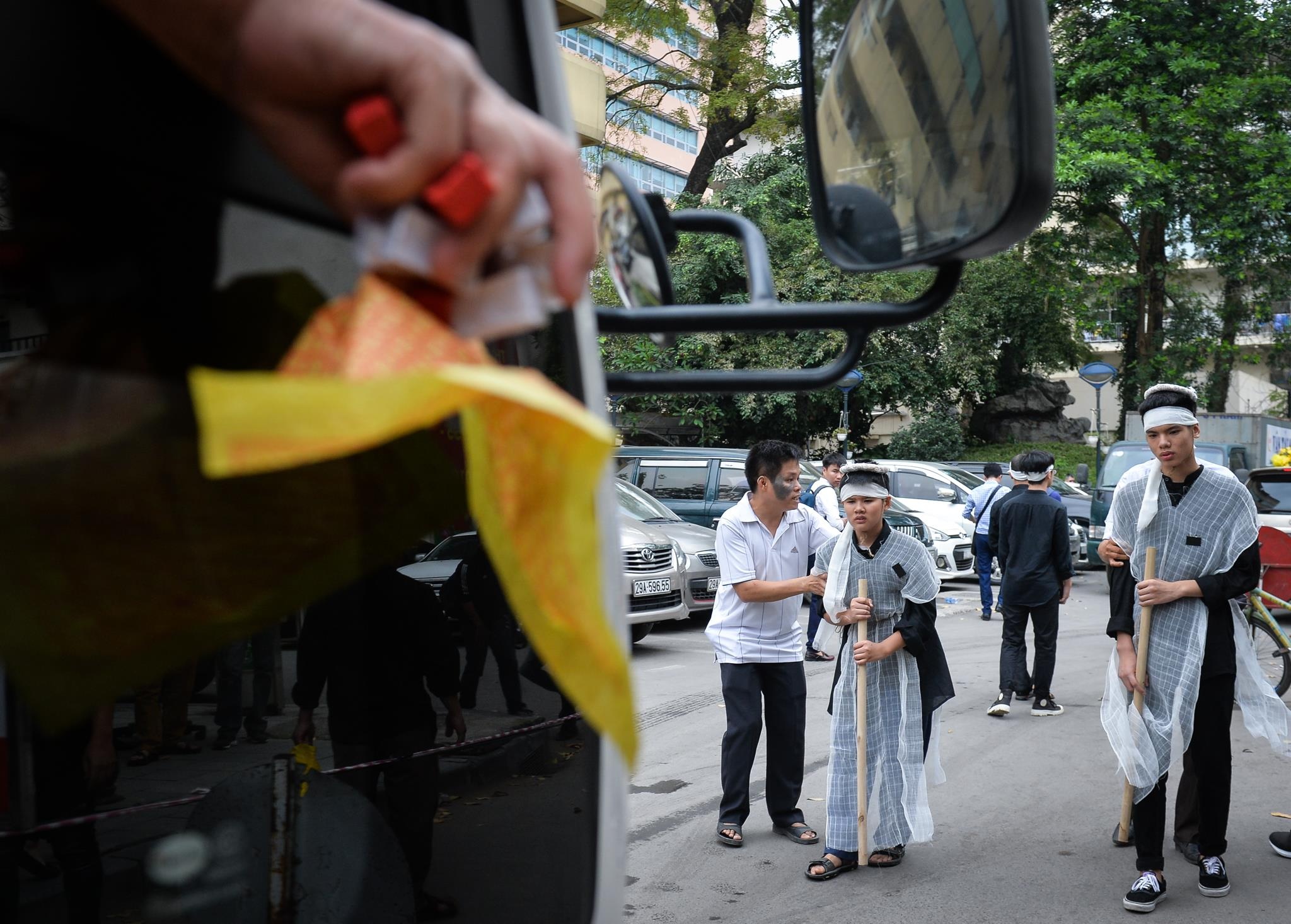 dam tang nu lao cong bi xe Huyndai tong lien hoan anh 10