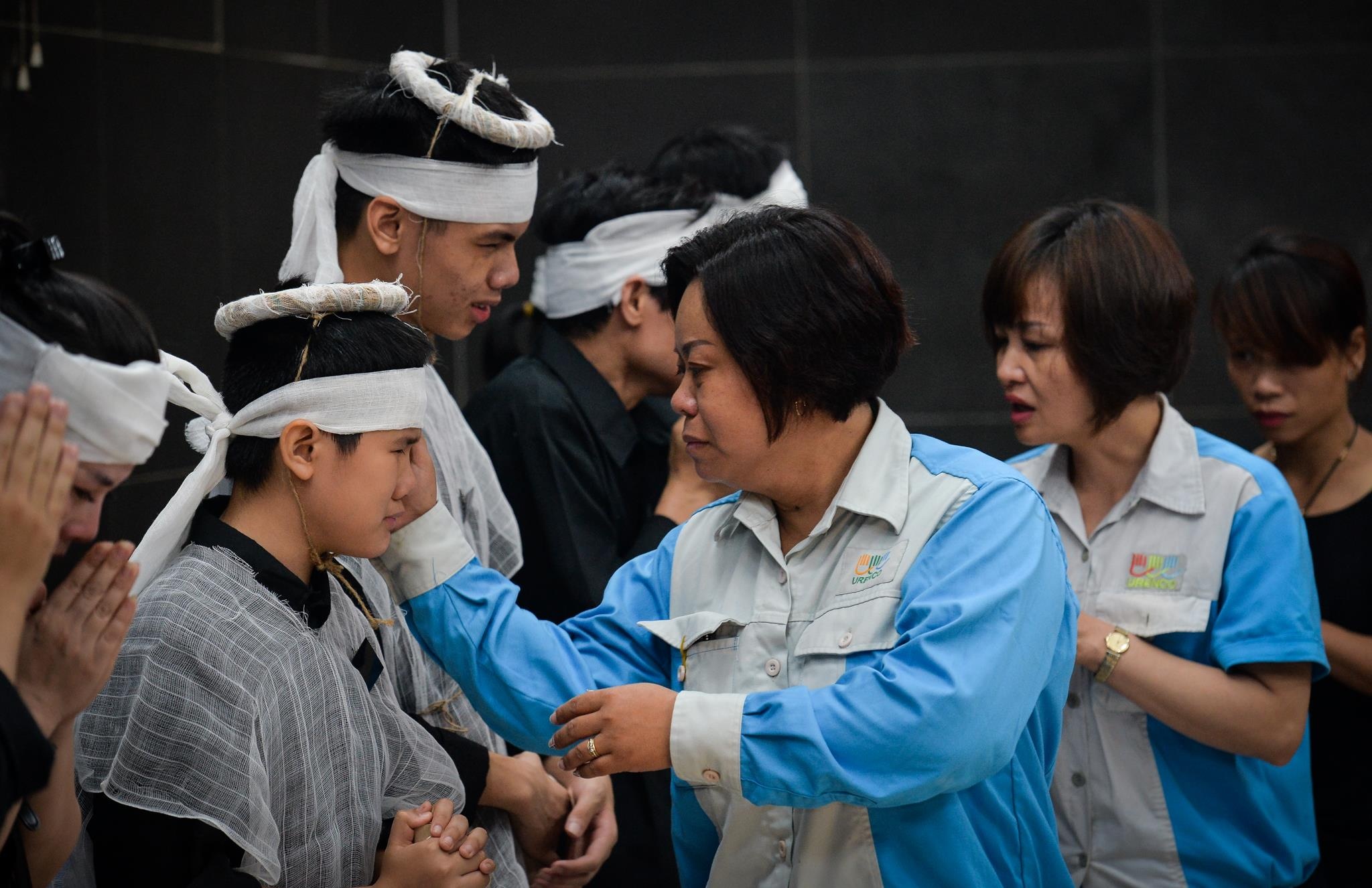 dam tang nu lao cong bi xe Huyndai tong lien hoan anh 2