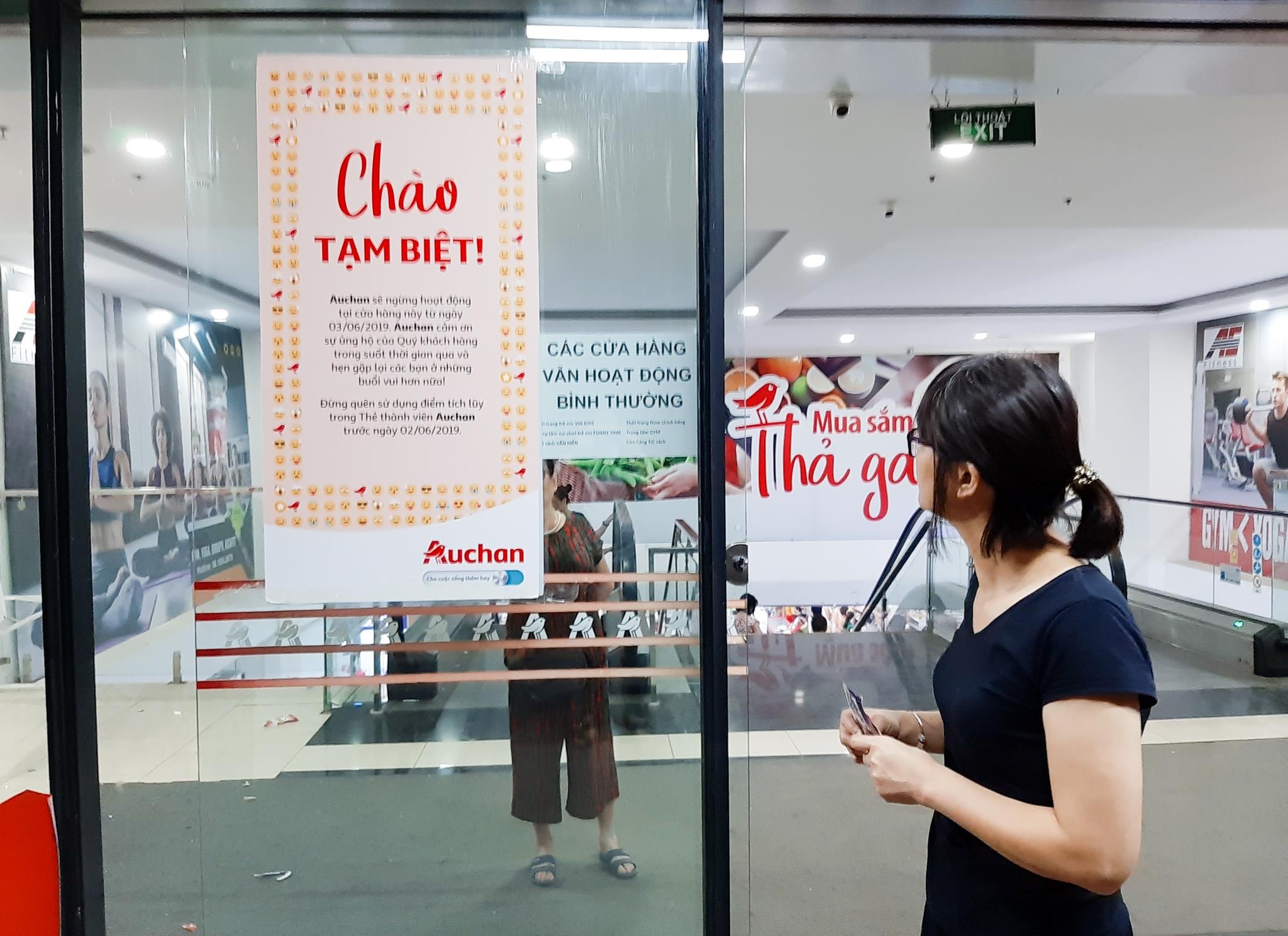 sieu thi Auchan dong cua anh 5