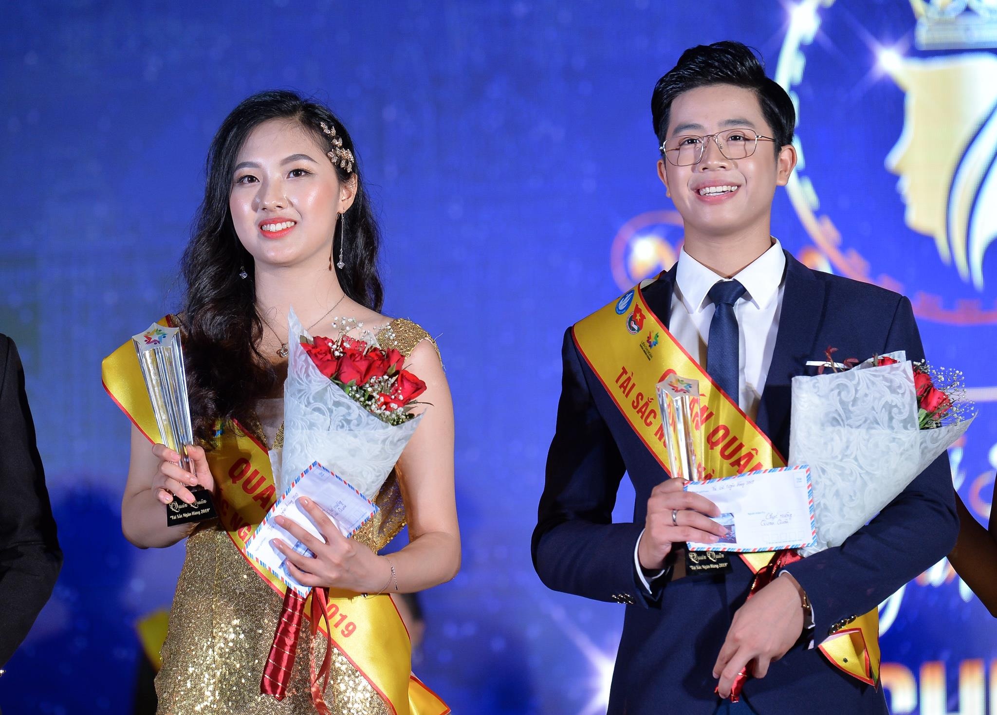 nam sinh ngan hang anh 10