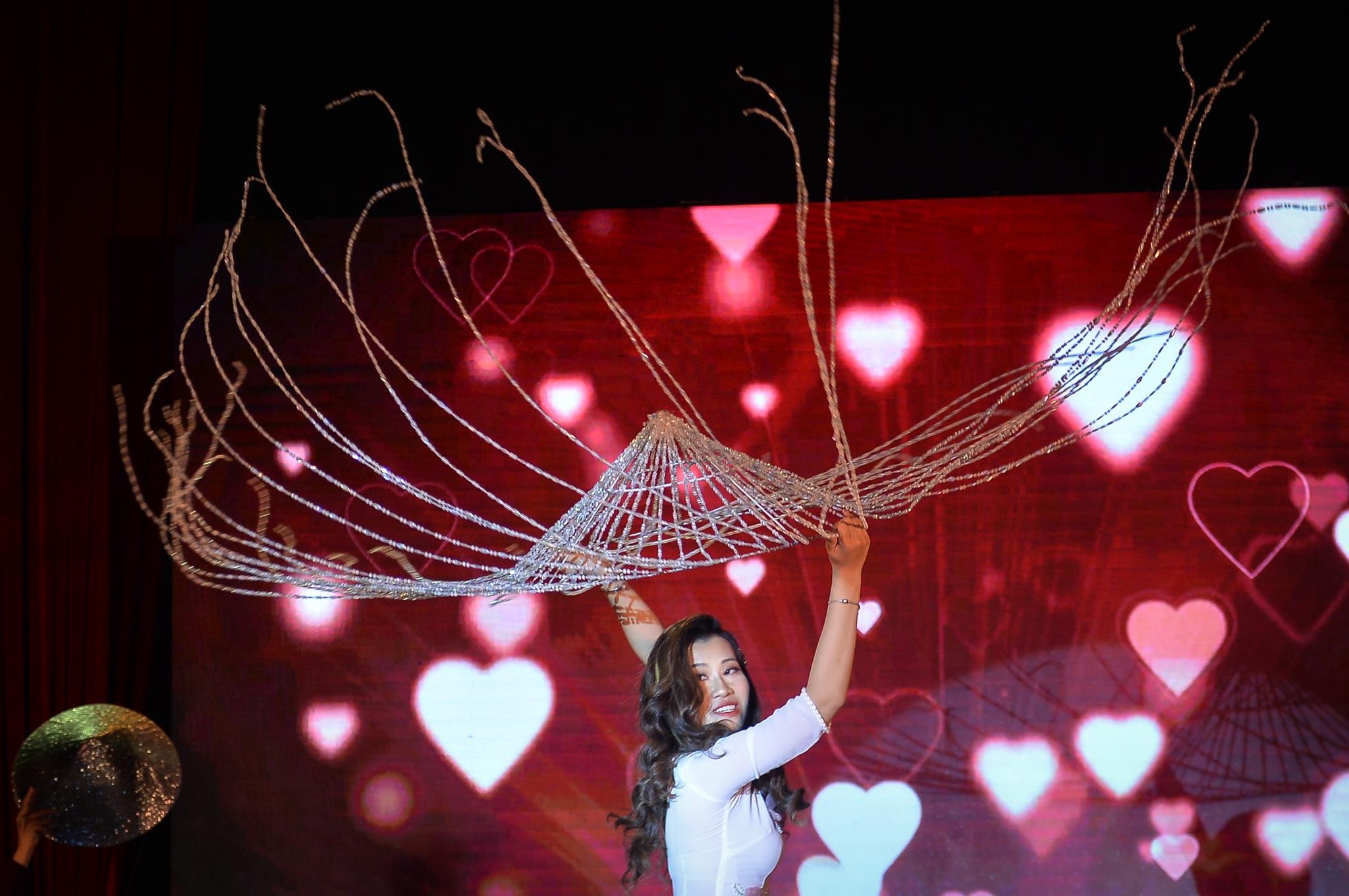 nam sinh ngan hang anh 5