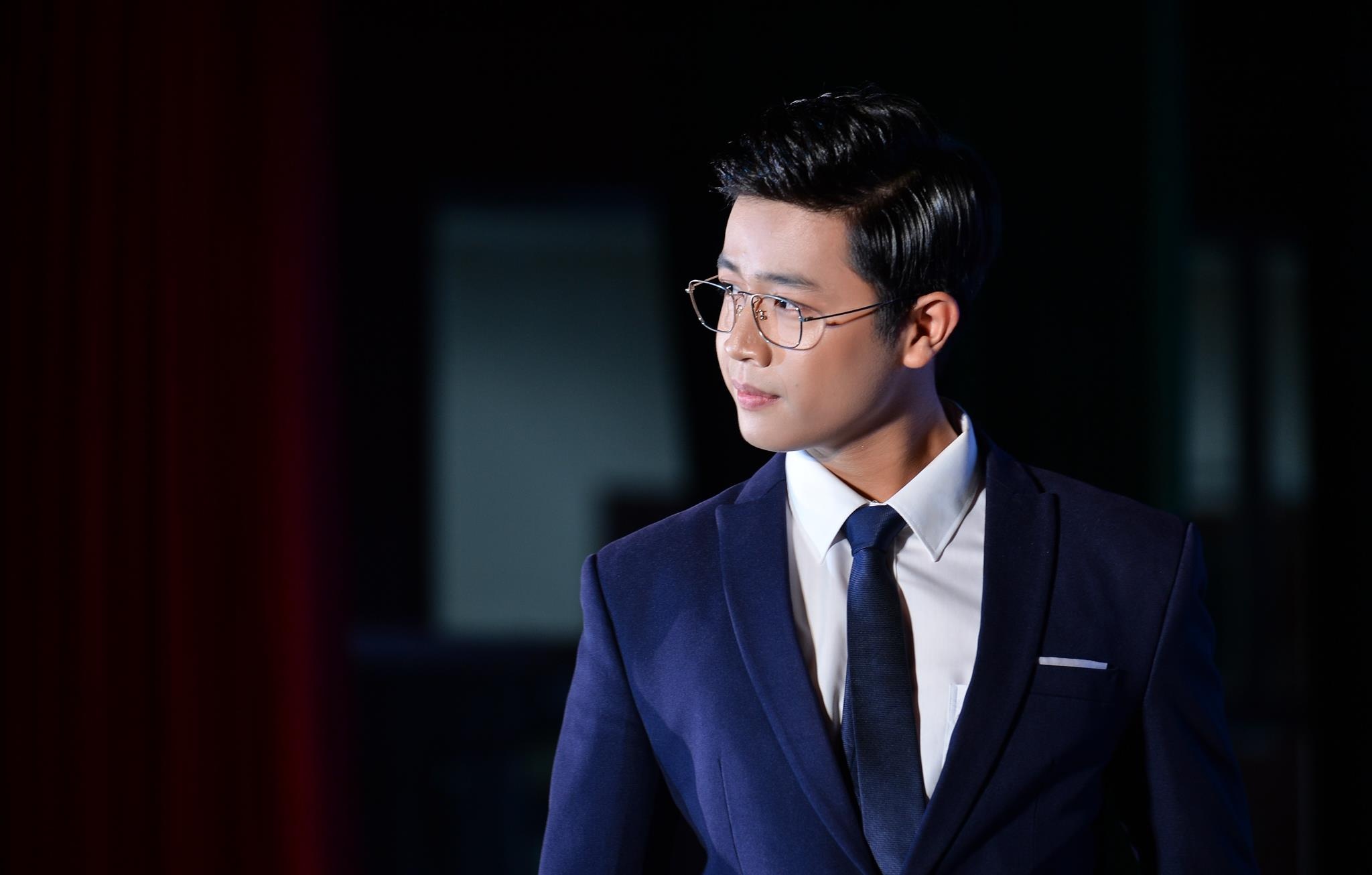 nam sinh ngan hang anh 7