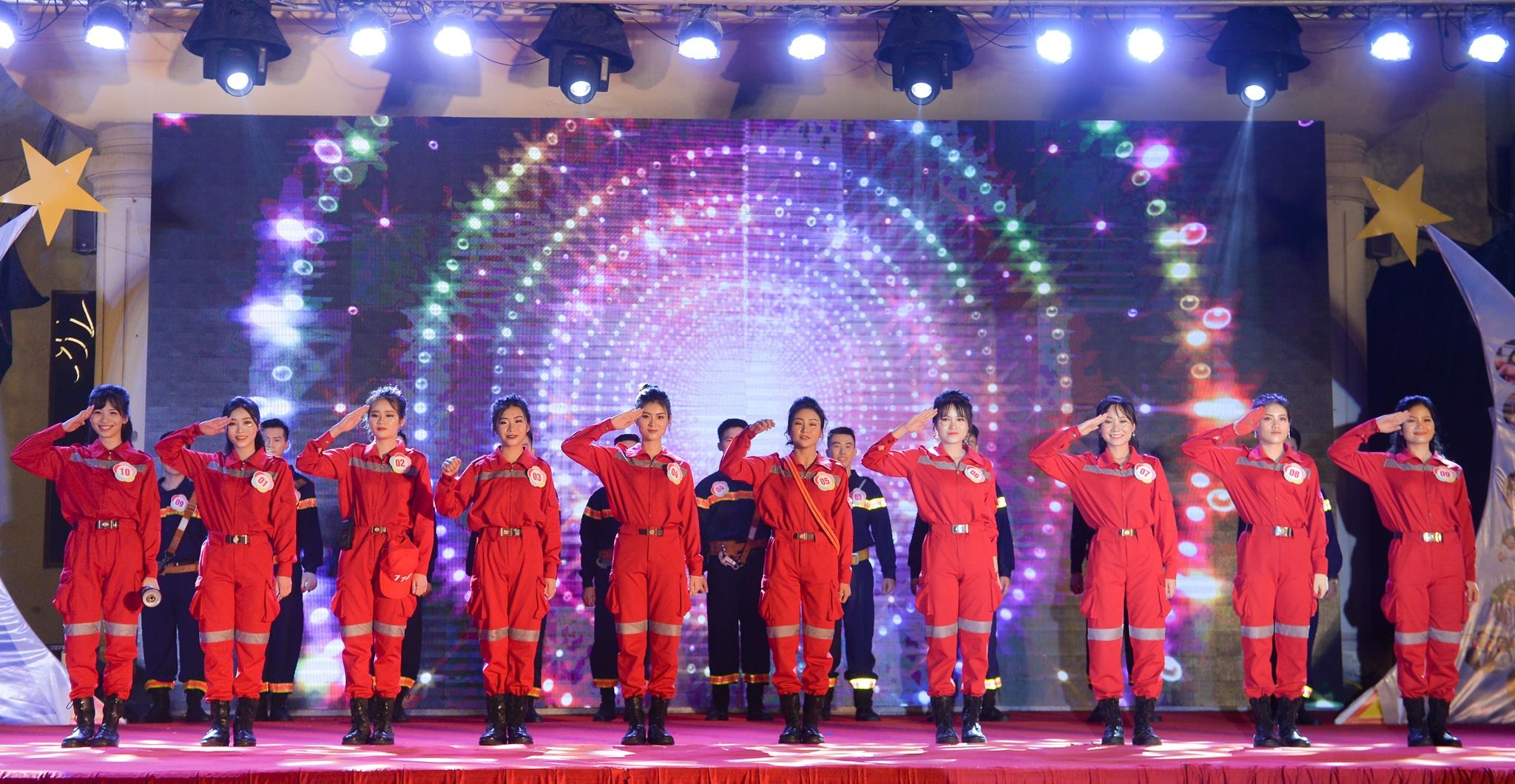 Sinh vien phong chay chua chay anh 1