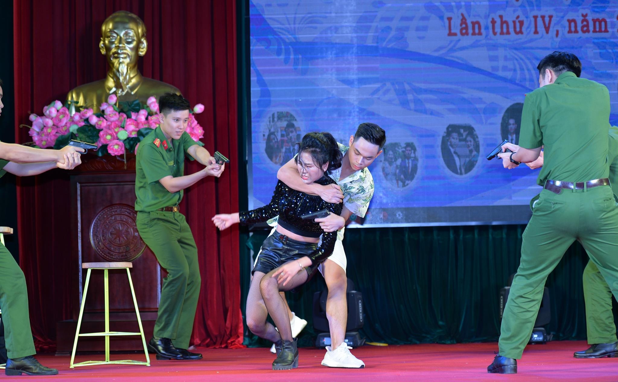 Sinh vien phong chay chua chay anh 6