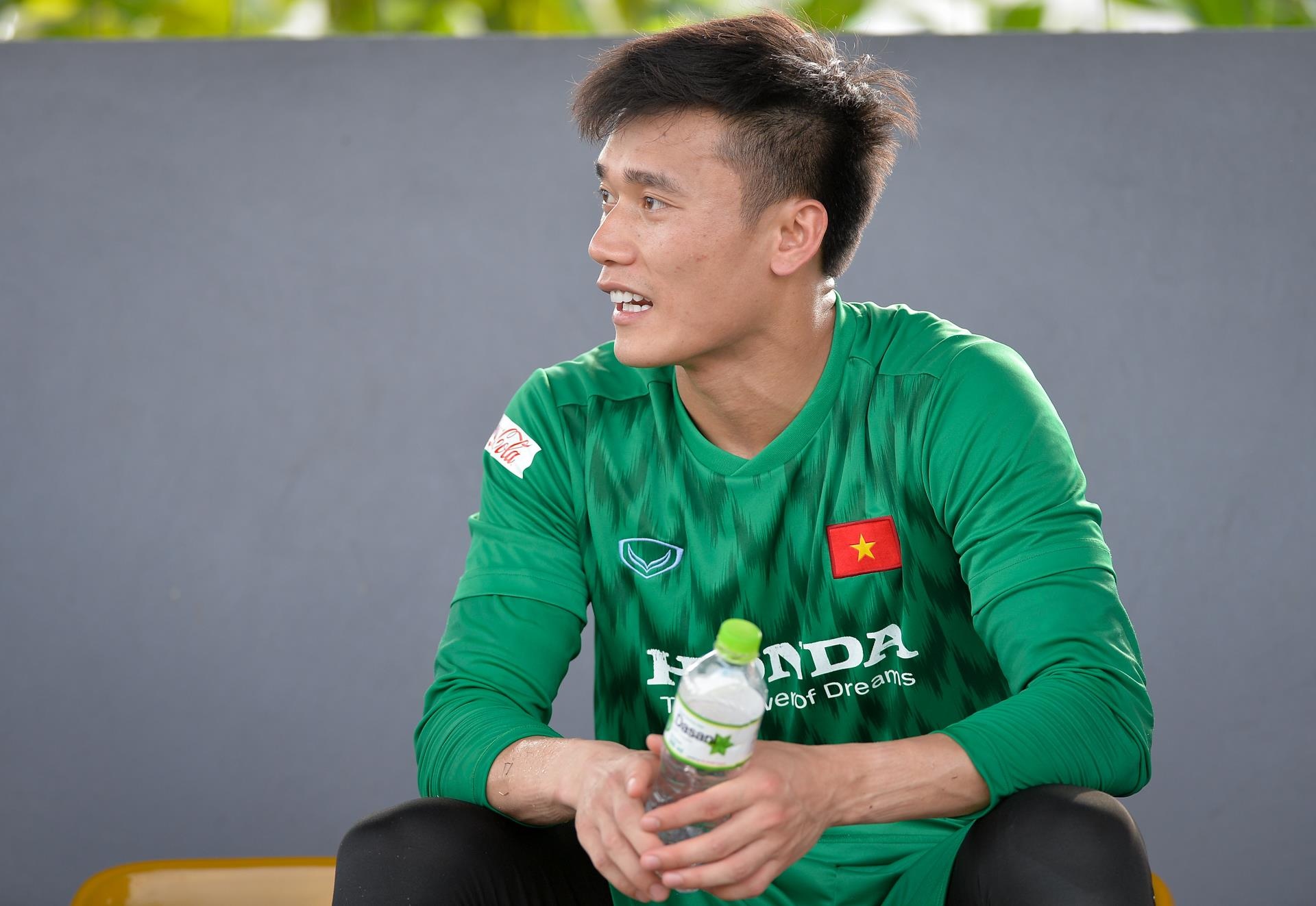 cau thu U23 Viet Nam bi chan thuong anh 8