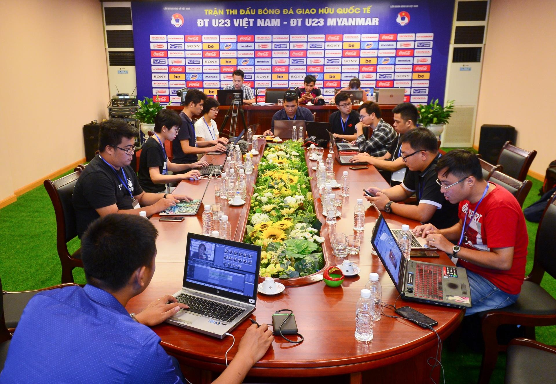 San van dong tinh Phu Tho anh 10