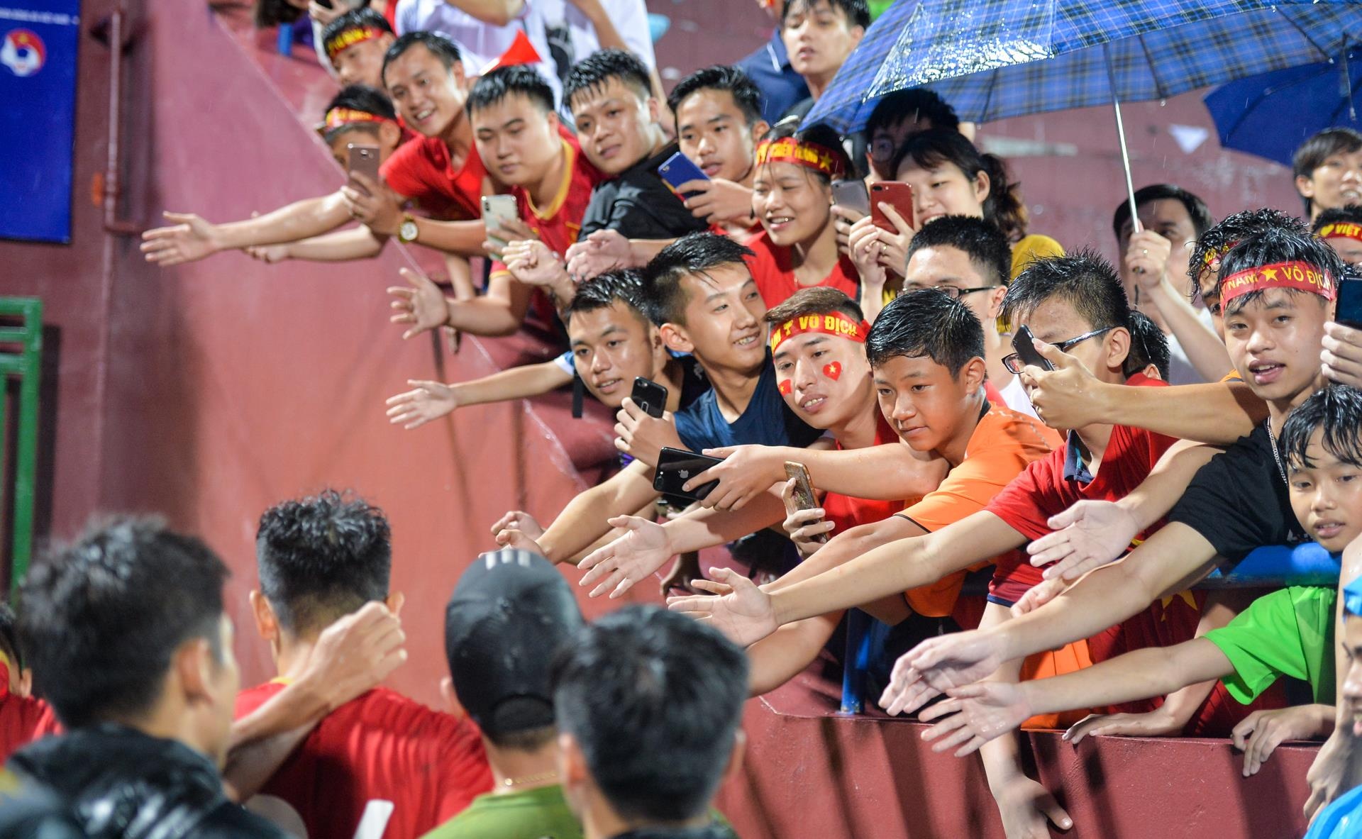 Doi truong Bui Tien Dung anh 9