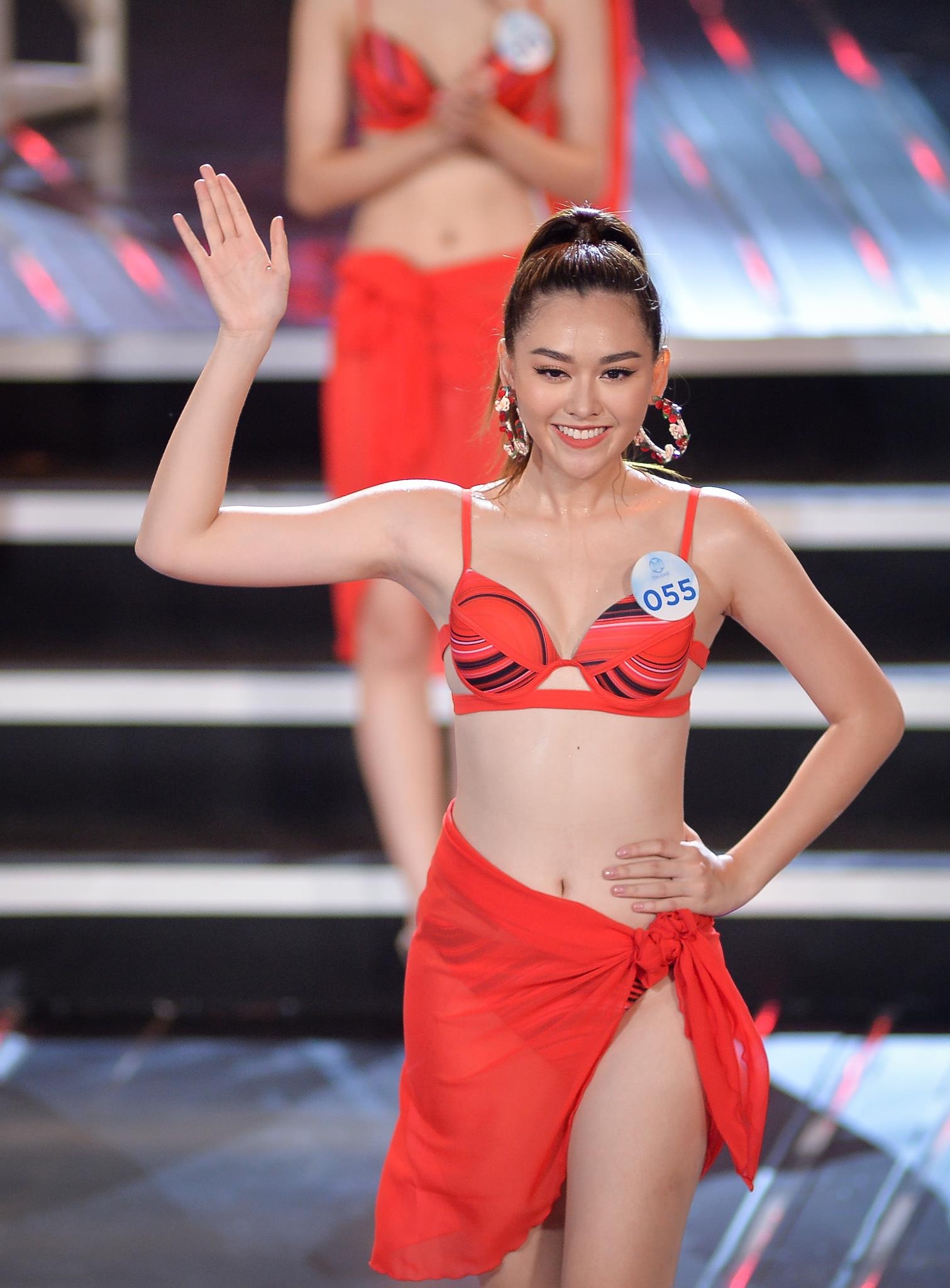 Dem chung khao Hoa hau The gioi Viet Nam anh 5