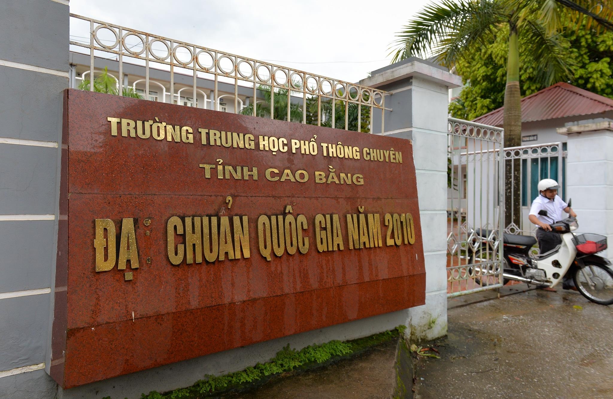 truong THPT Chuyen Cao Bang anh 1