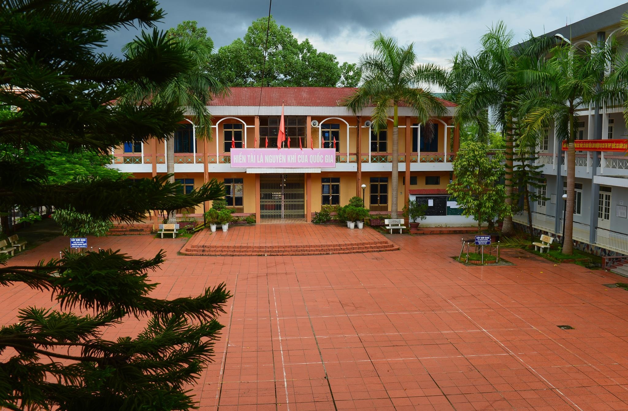 truong THPT Chuyen Cao Bang anh 6