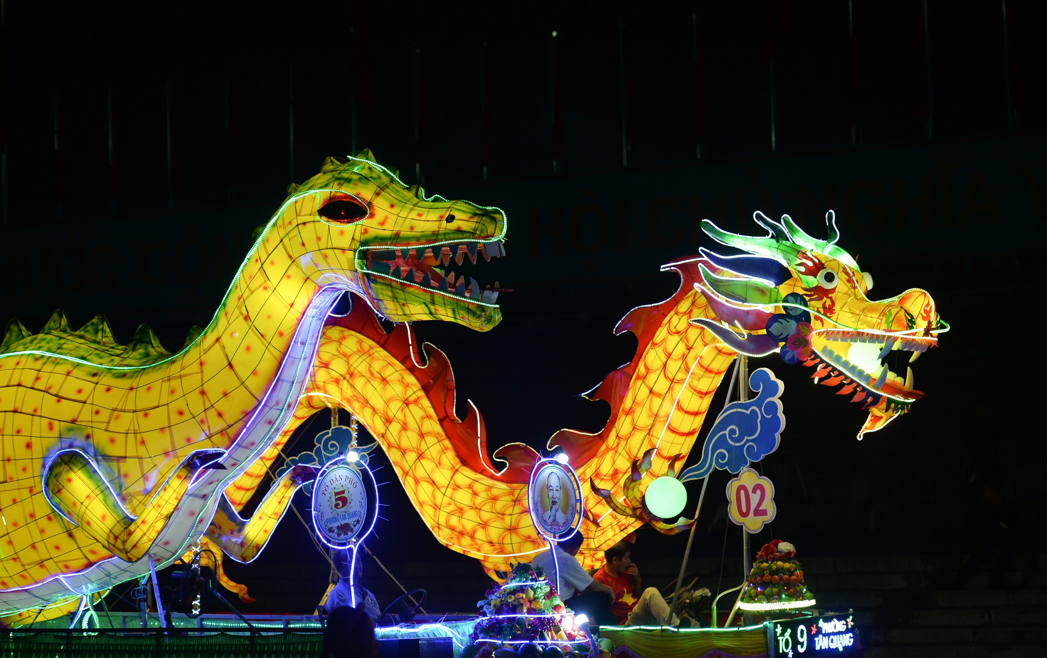 trung thu nao nhiet o trung tam thanh pho anh 2