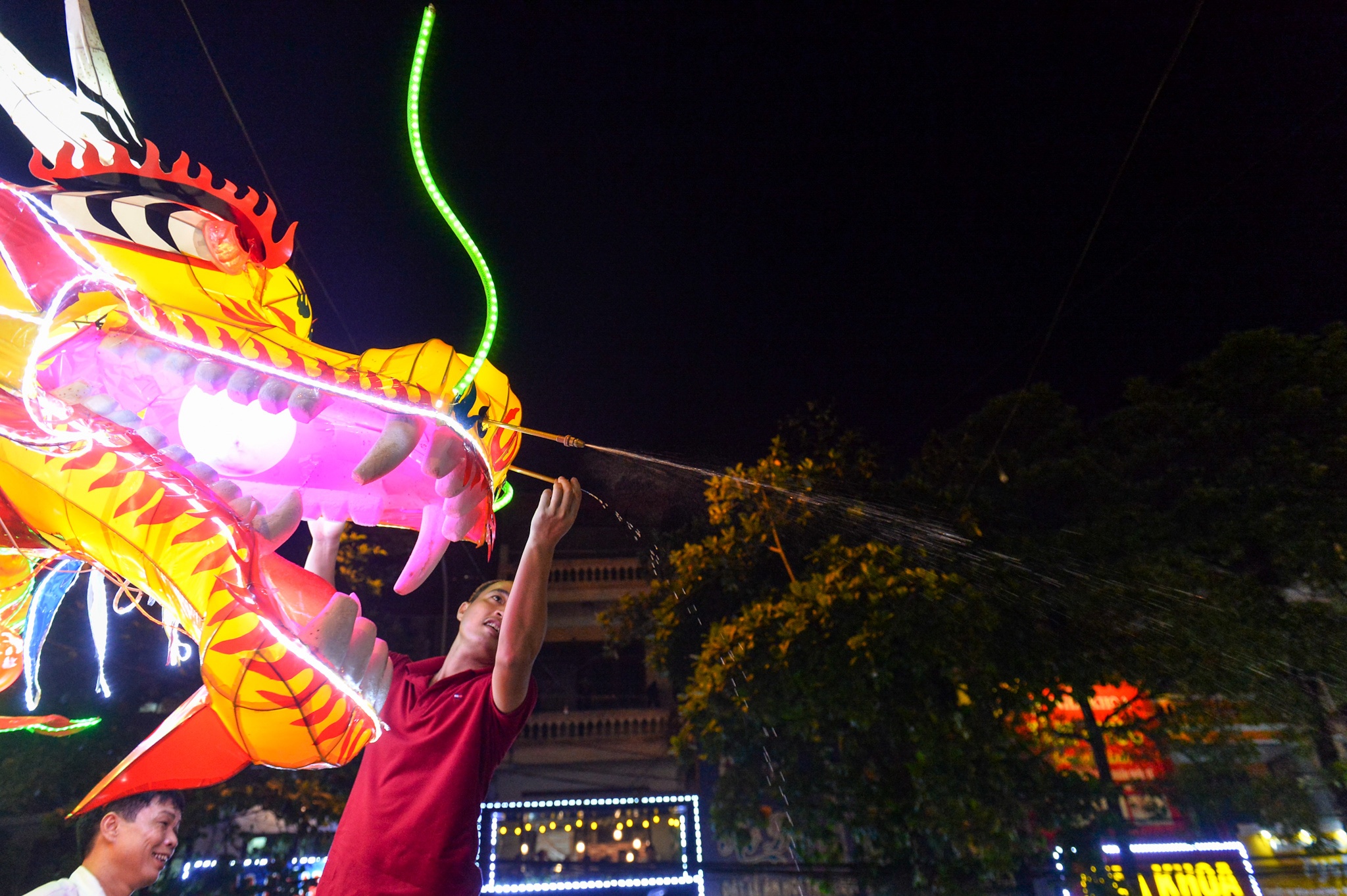 trung thu nao nhiet o trung tam thanh pho anh 9