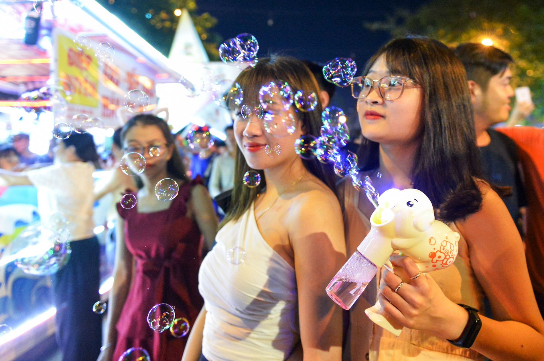 trung thu nao nhiet o trung tam thanh pho anh 10