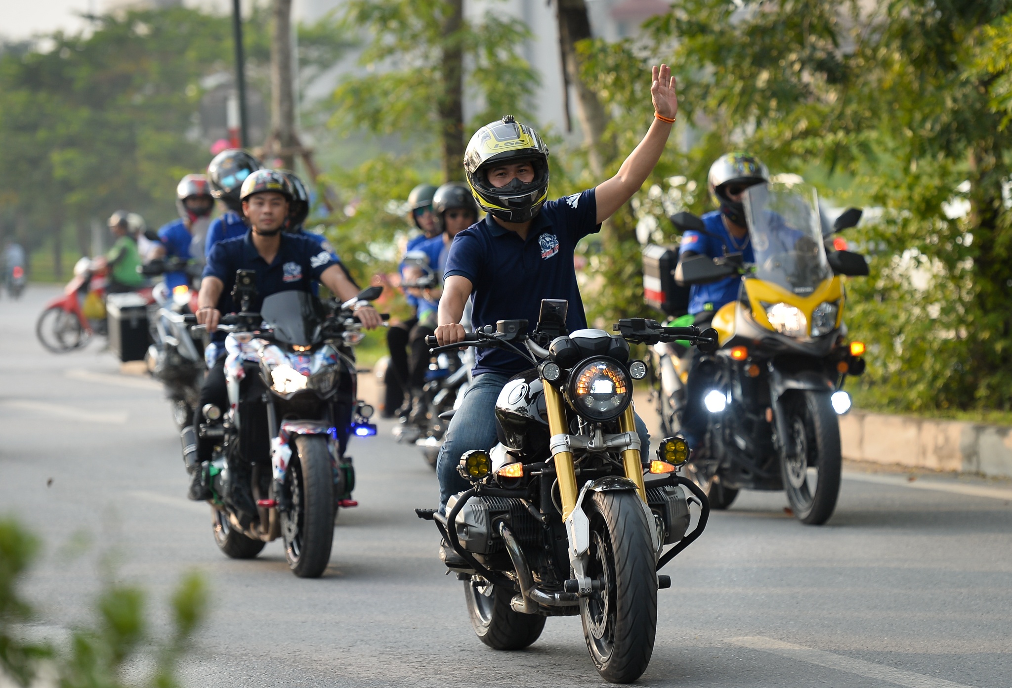 300 moto dieu hanh anh 3