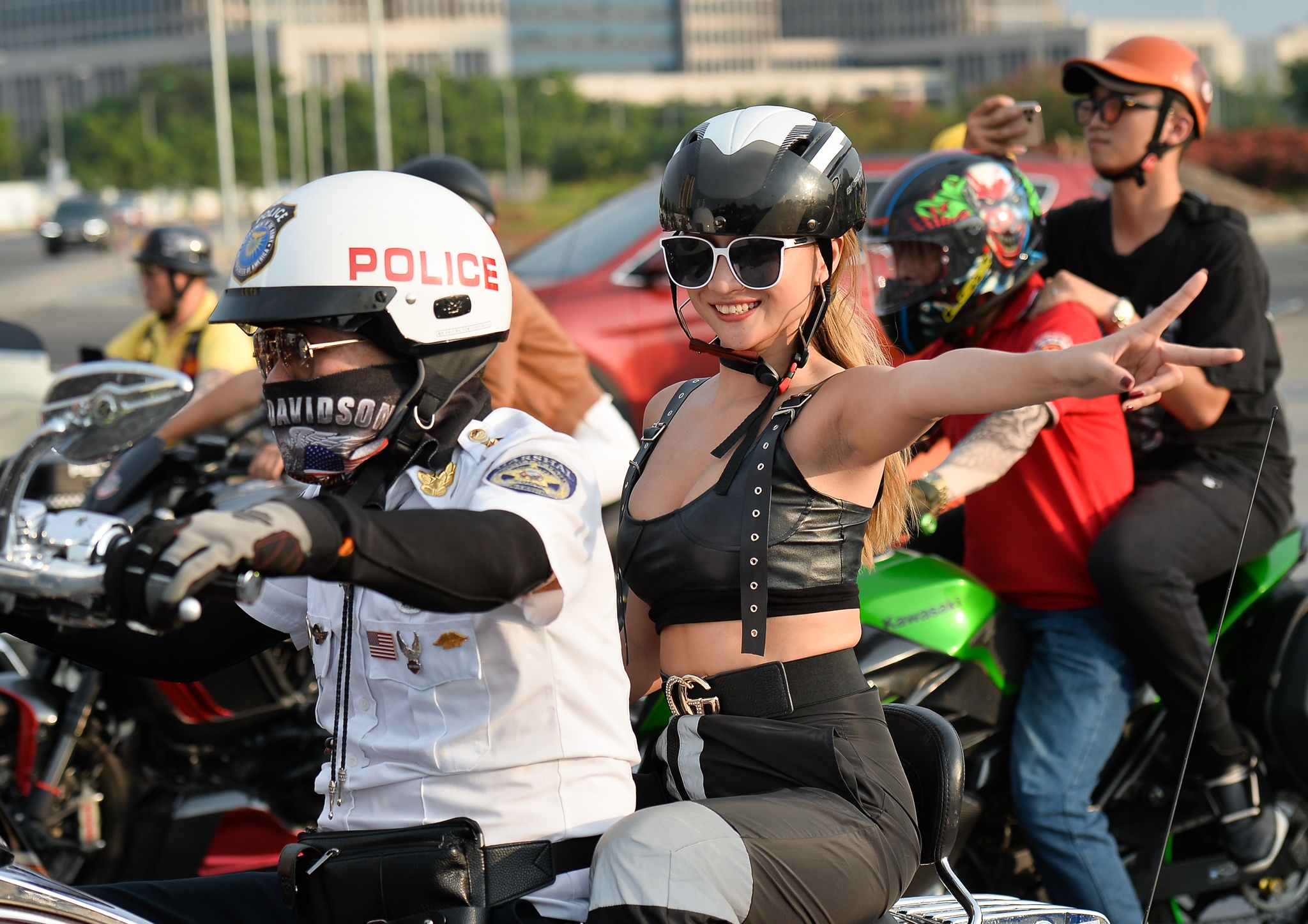 300 moto dieu hanh anh 8