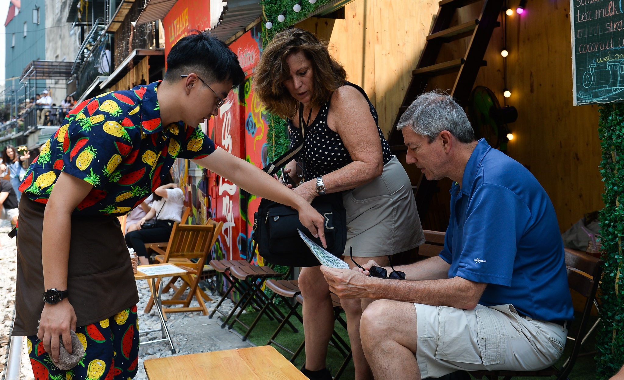 check-in pho duong tau anh 11