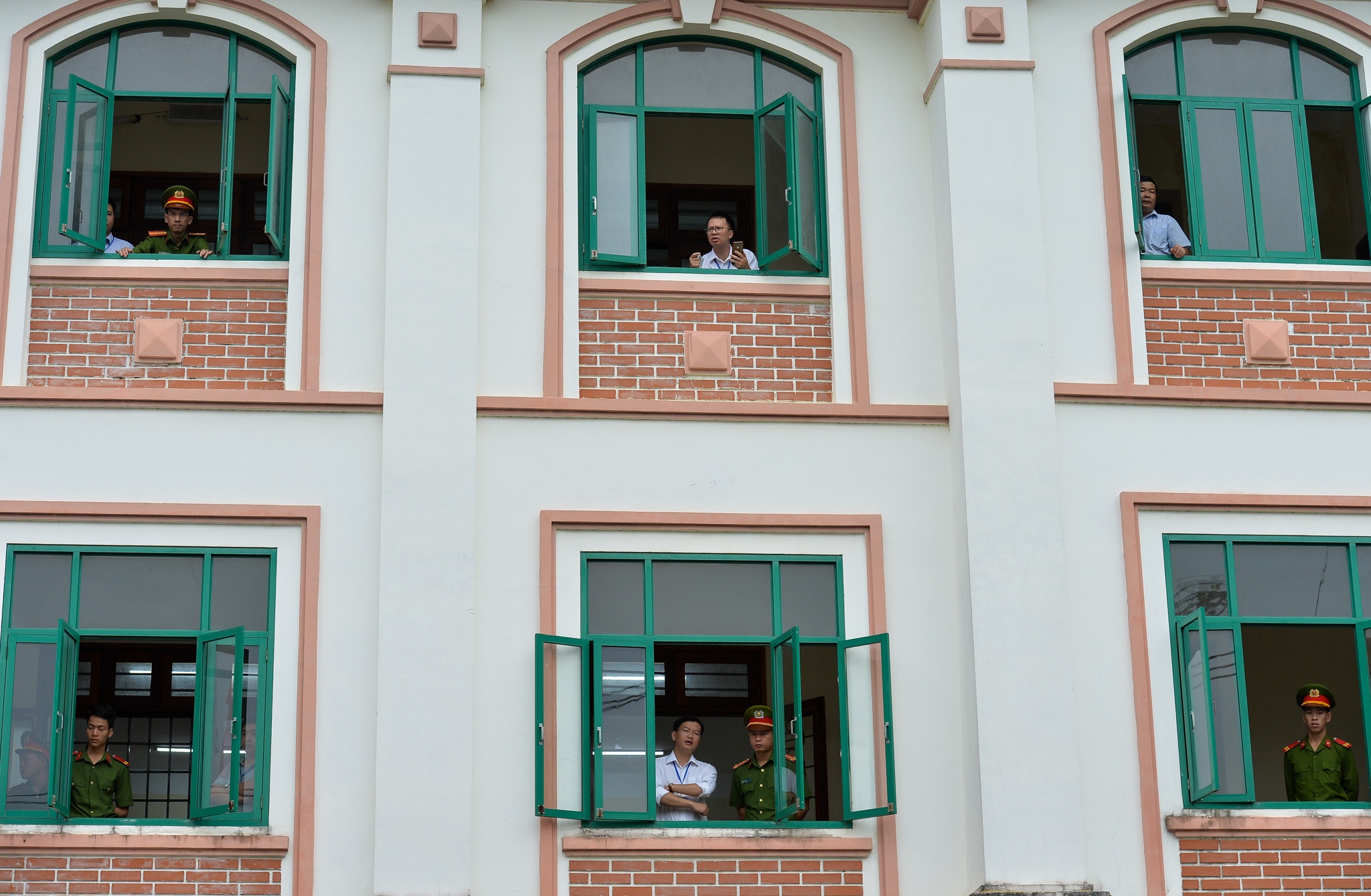 Gian lận thi cử ở Hà Giang ảnh 3 Gian lan thi cu o Ha Giang anh 3