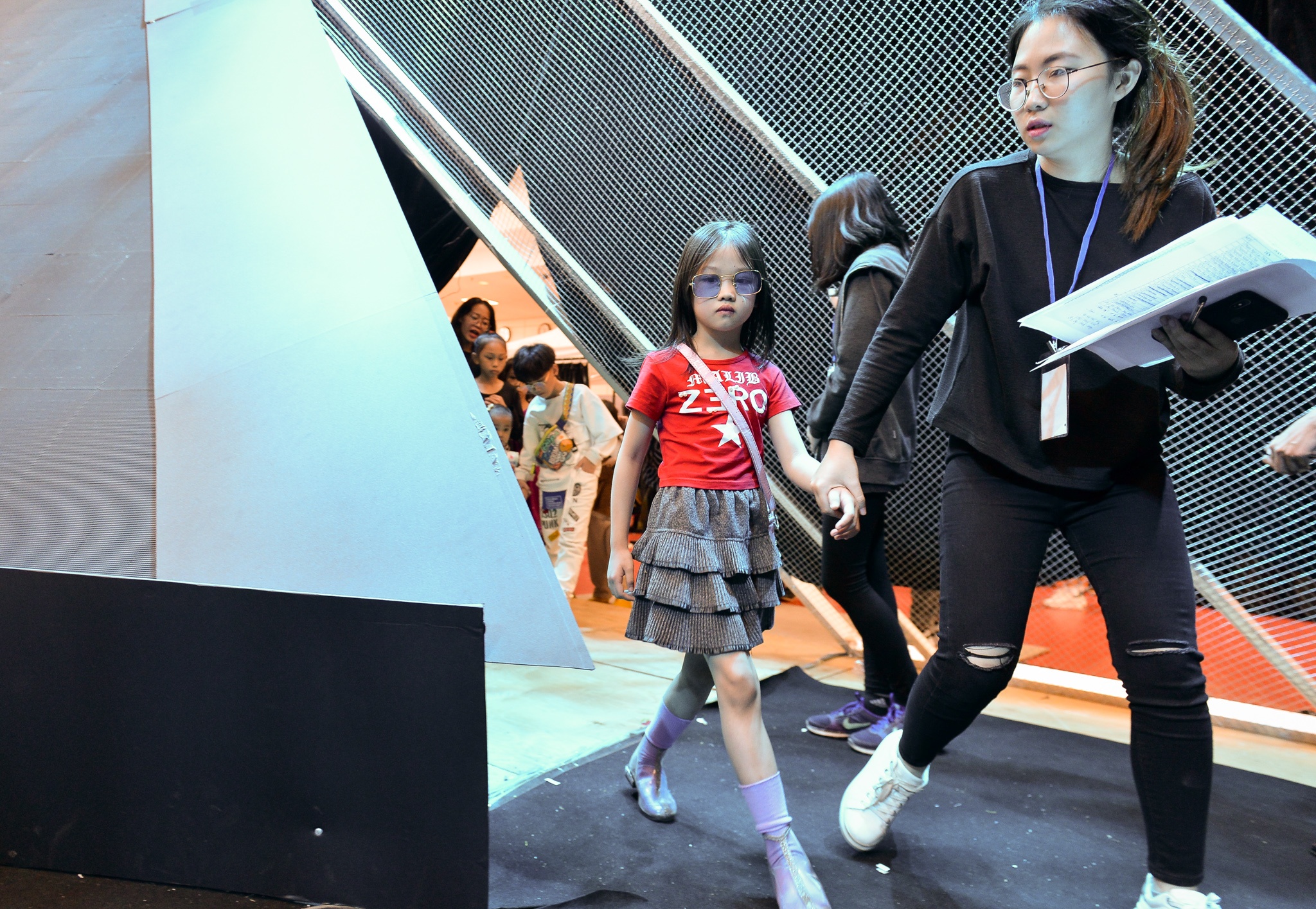 Sàn catwalk của công chúa ung thư máu ảnh 37 San catwalk cua cong chua ung thu mau anh 37