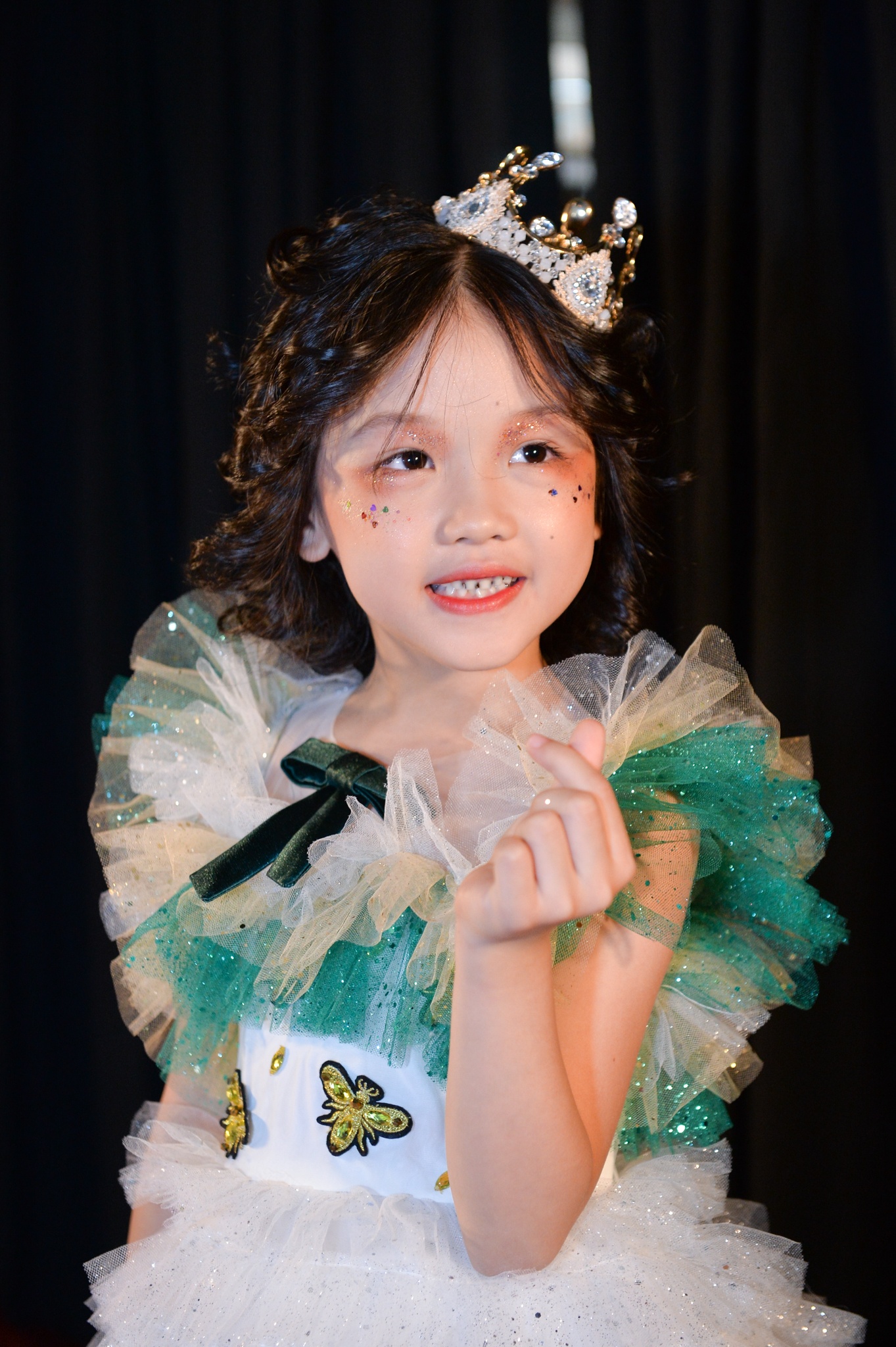 Sàn catwalk của công chúa ung thư máu ảnh 39 San catwalk cua cong chua ung thu mau anh 39