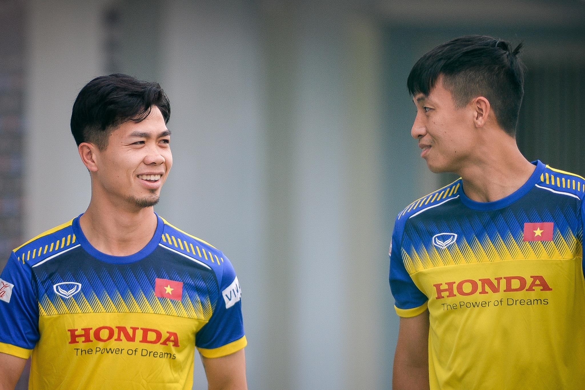 Cong Phuong tap cung Quang Hai khi vua hoi quan hinh anh