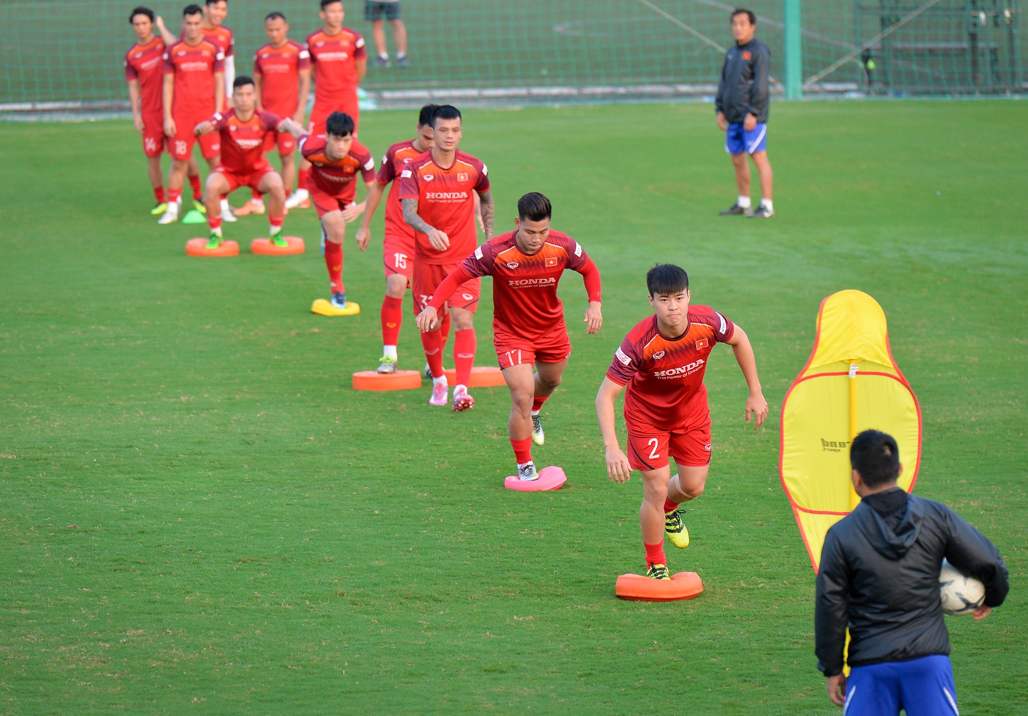 Van Hau lo bap tay vam vo anh 7