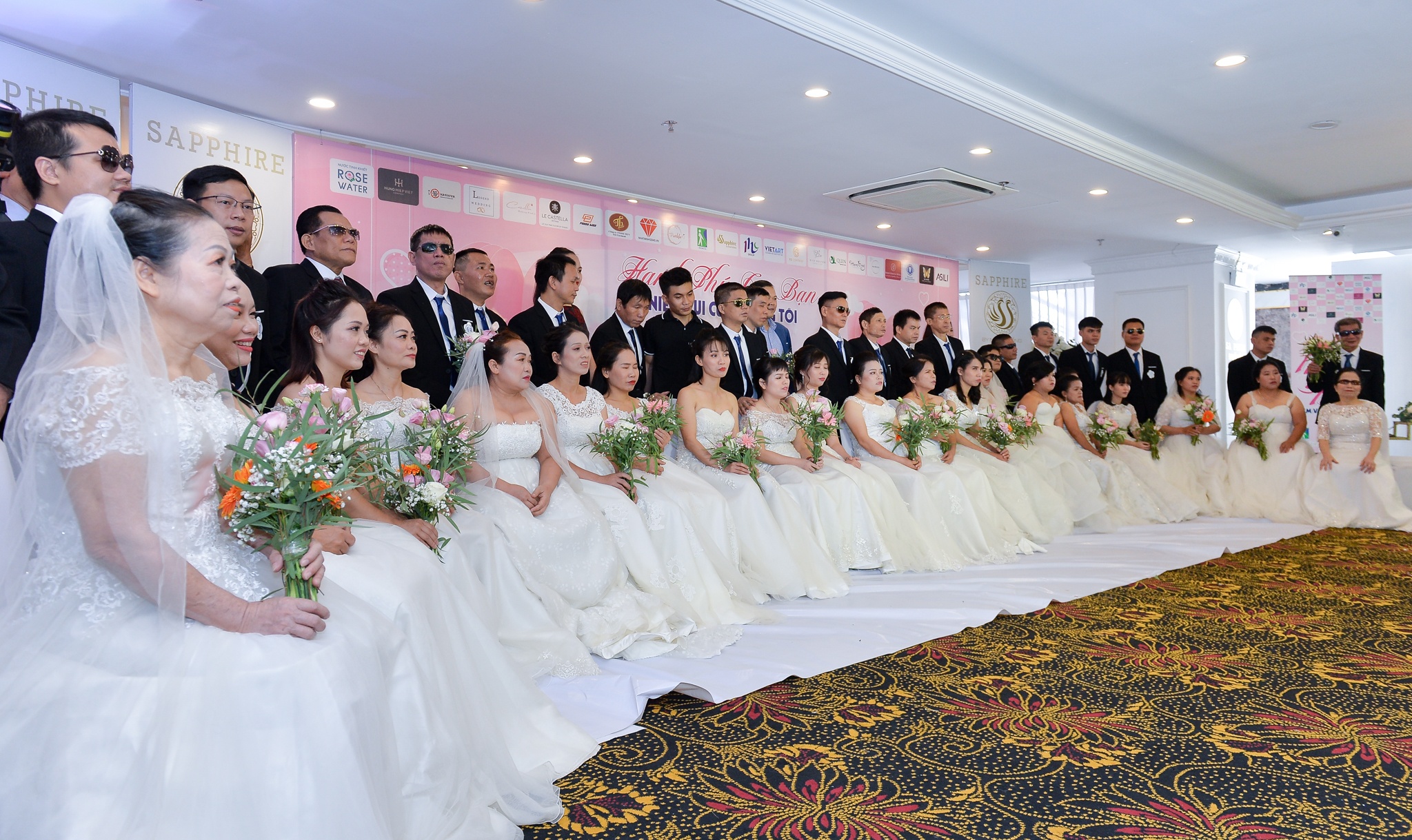 dam cuoi khiem thi anh 2