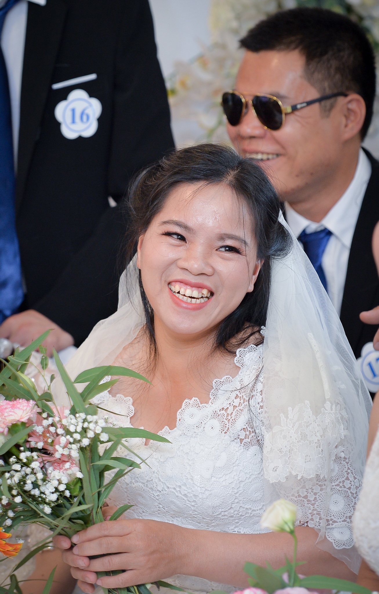 dam cuoi khiem thi anh 9