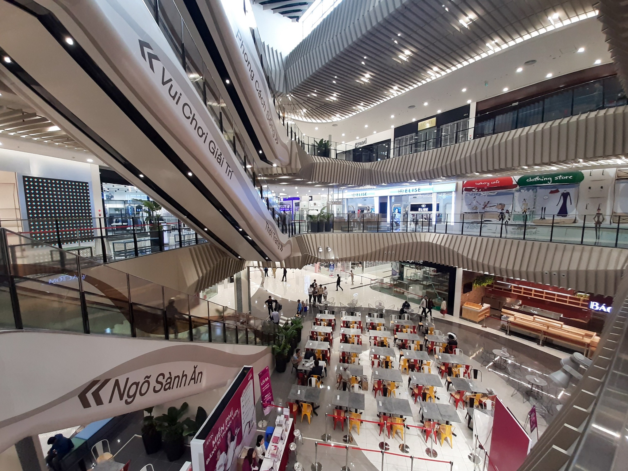 giam gia 80% trong ngay Black Friday anh 5