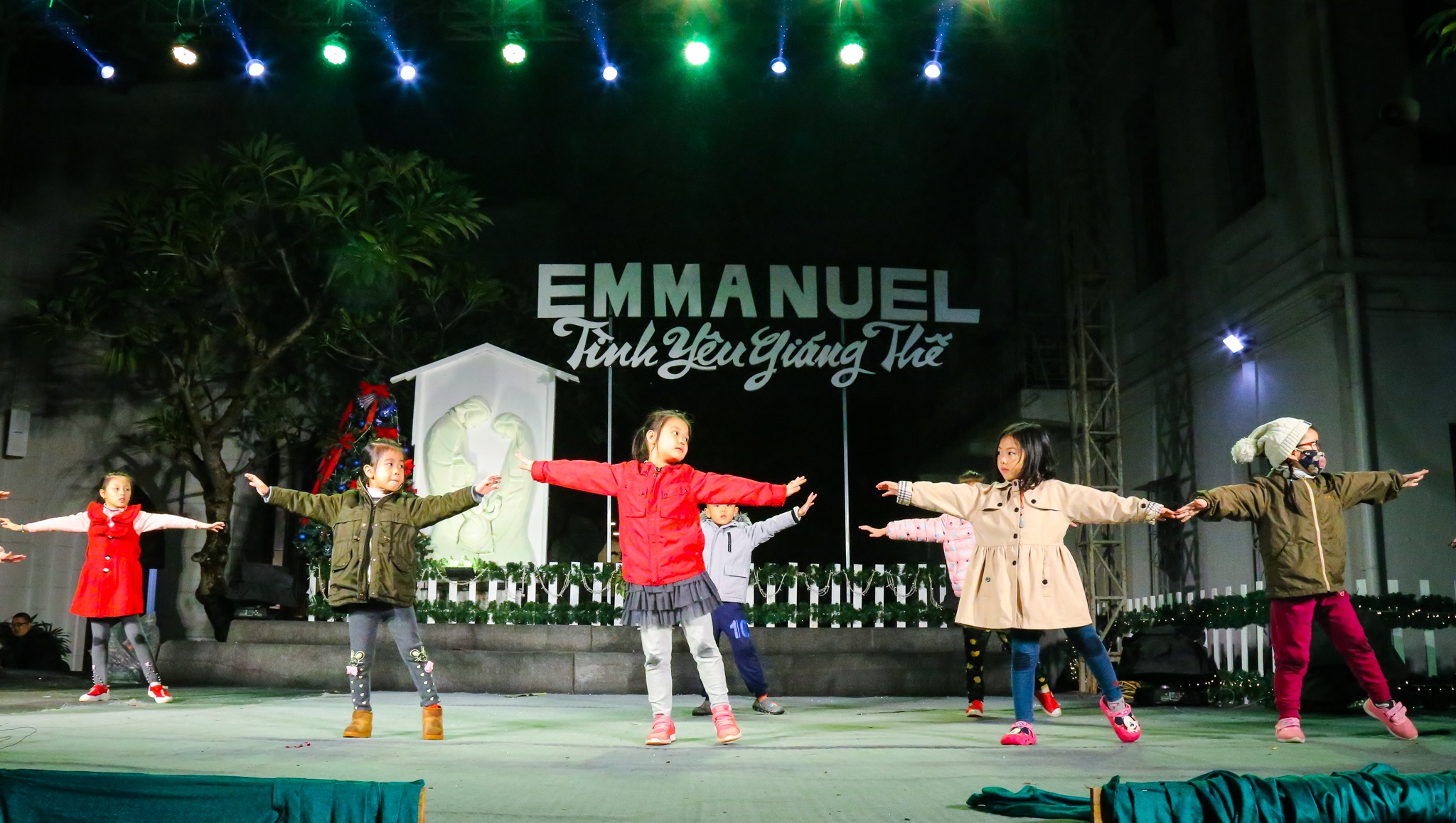 di choi giang sinh trong mua lanh anh 10