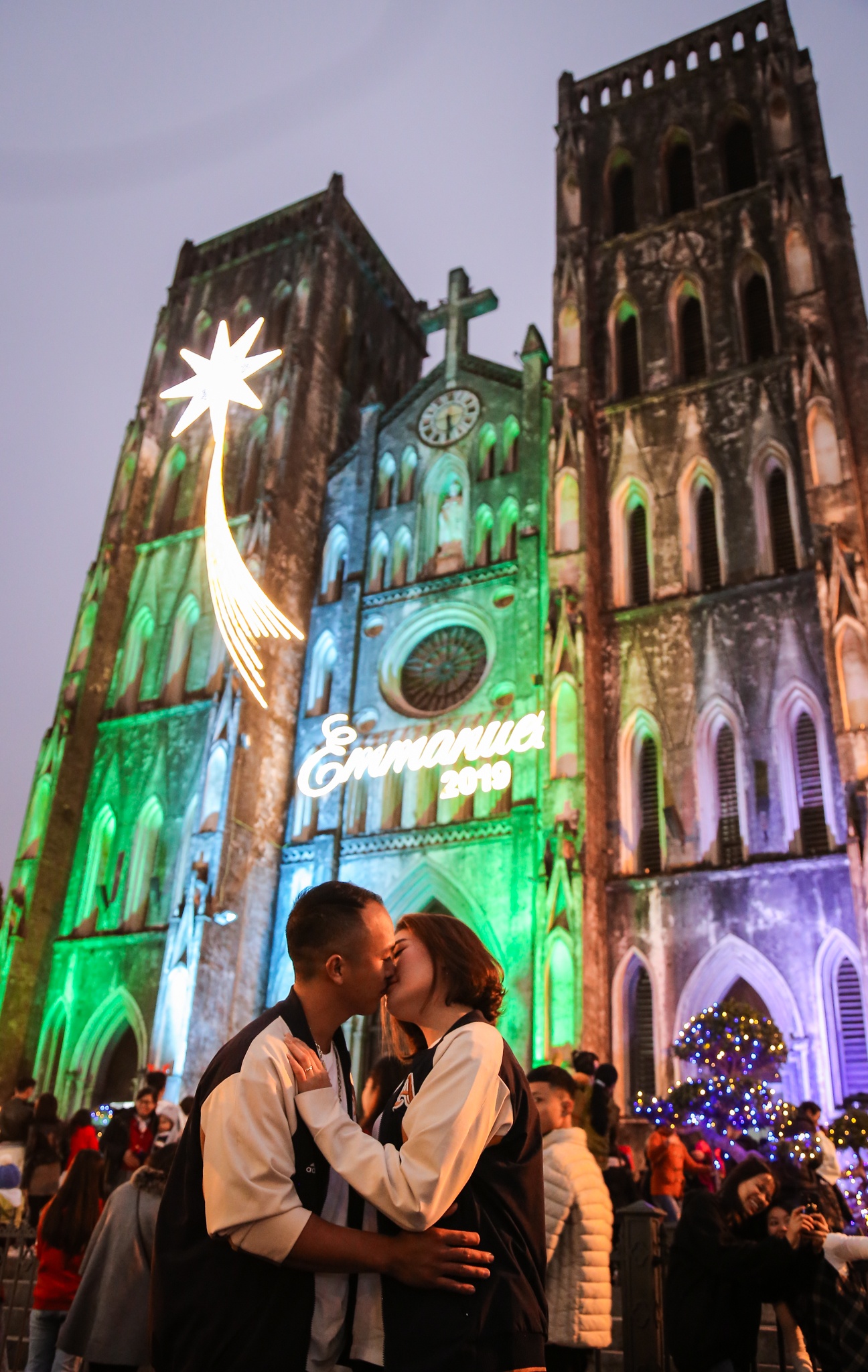 di choi giang sinh trong mua lanh anh 4