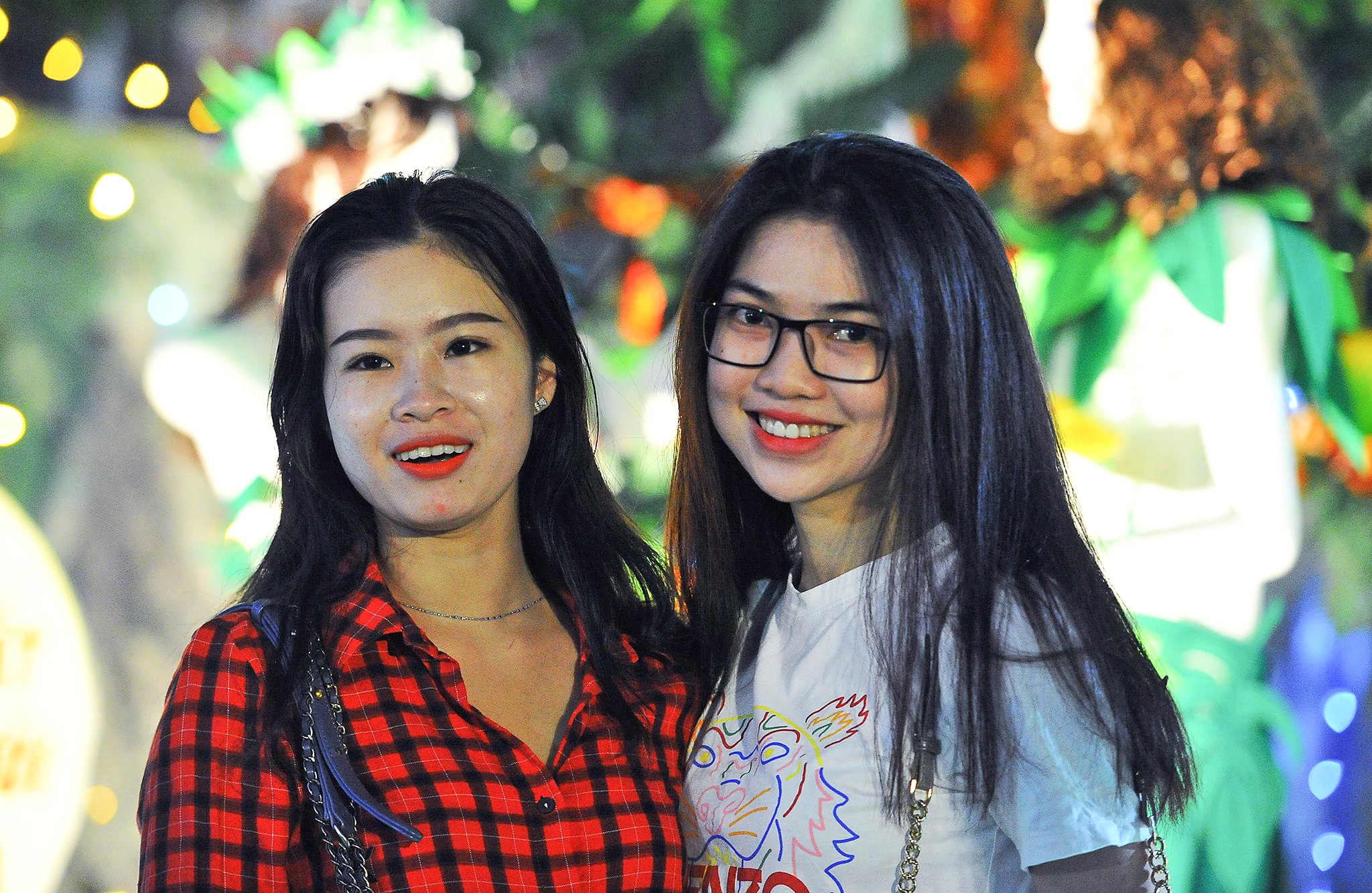 gai xinh dem noel anh 7