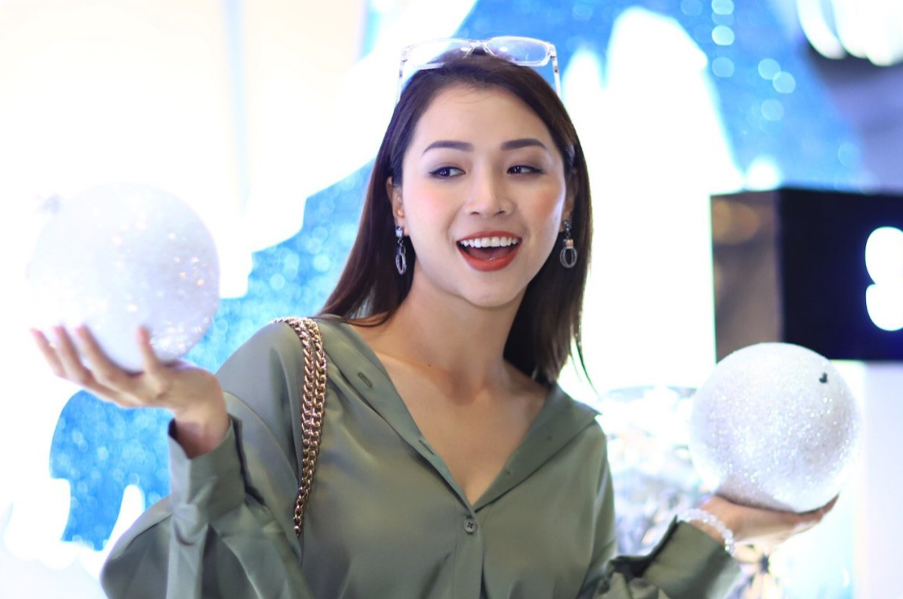 Khach Tay, nguoi Viet cung don Noel 2019 hinh anh