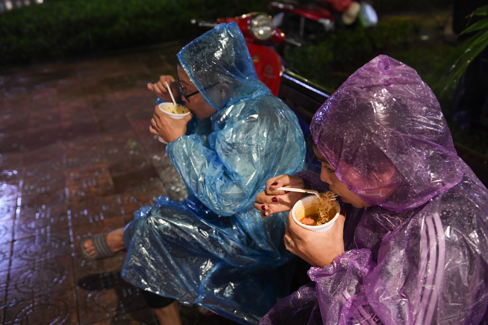 mua lon dem giao thua anh 7