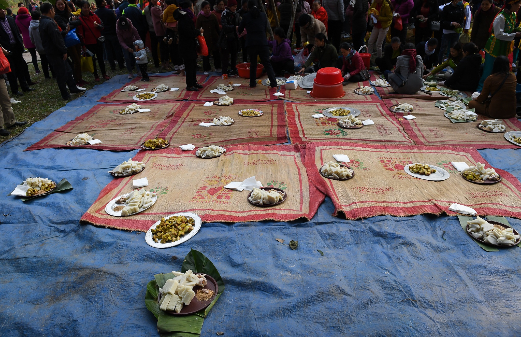 loc hoa tre o le hoi den Giong anh 11