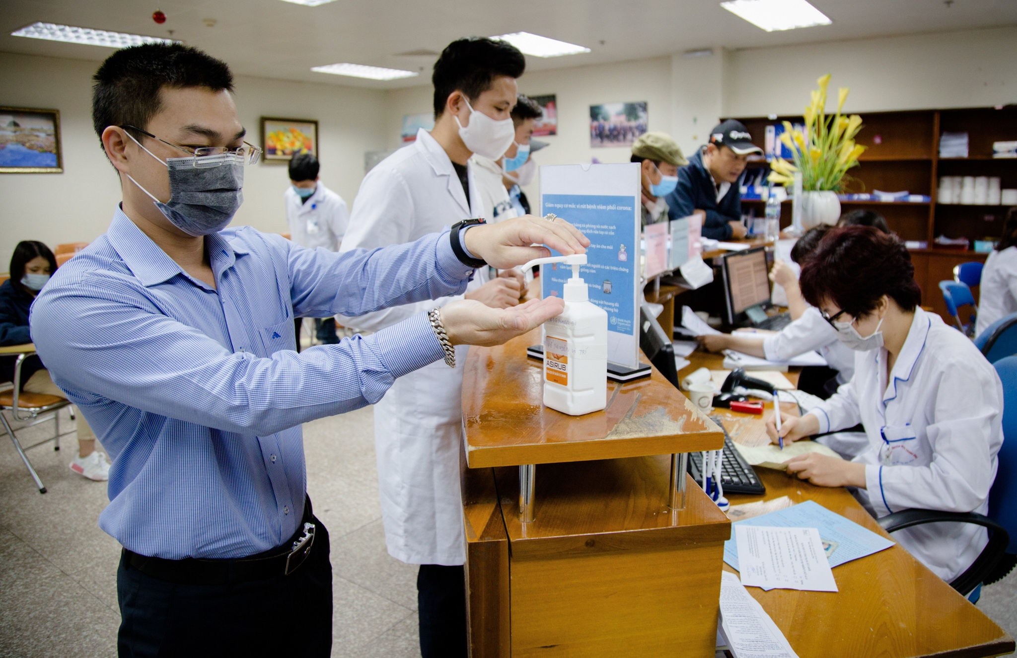 thieu mau tram trong vi virus Corona anh 8