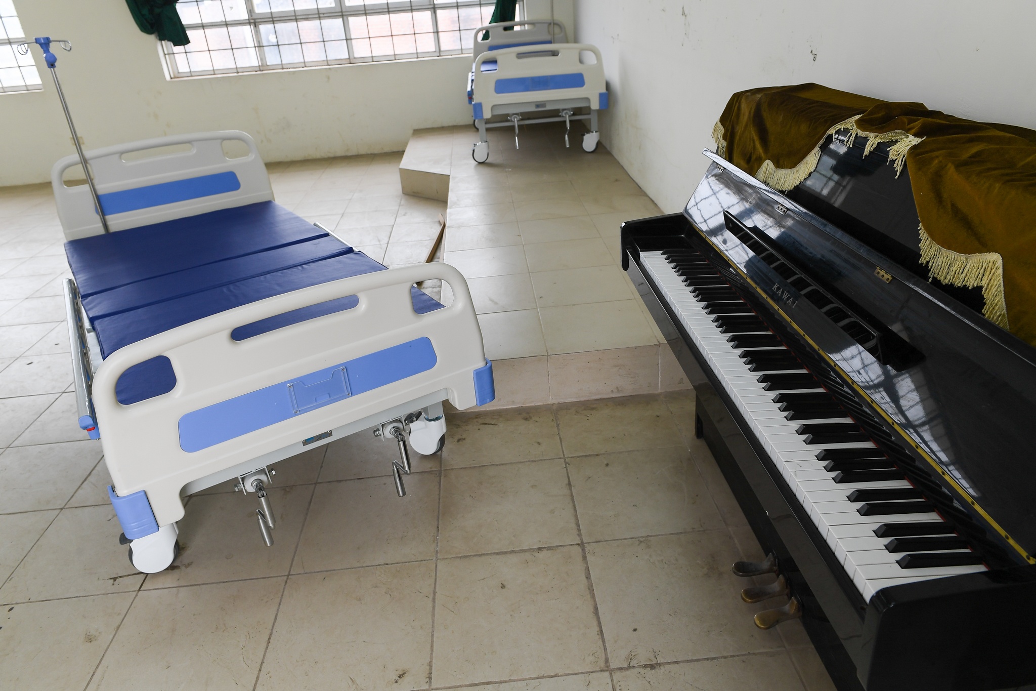 Vinh Phuc bien truong nghe thuat thanh benh vien da chien hinh anh