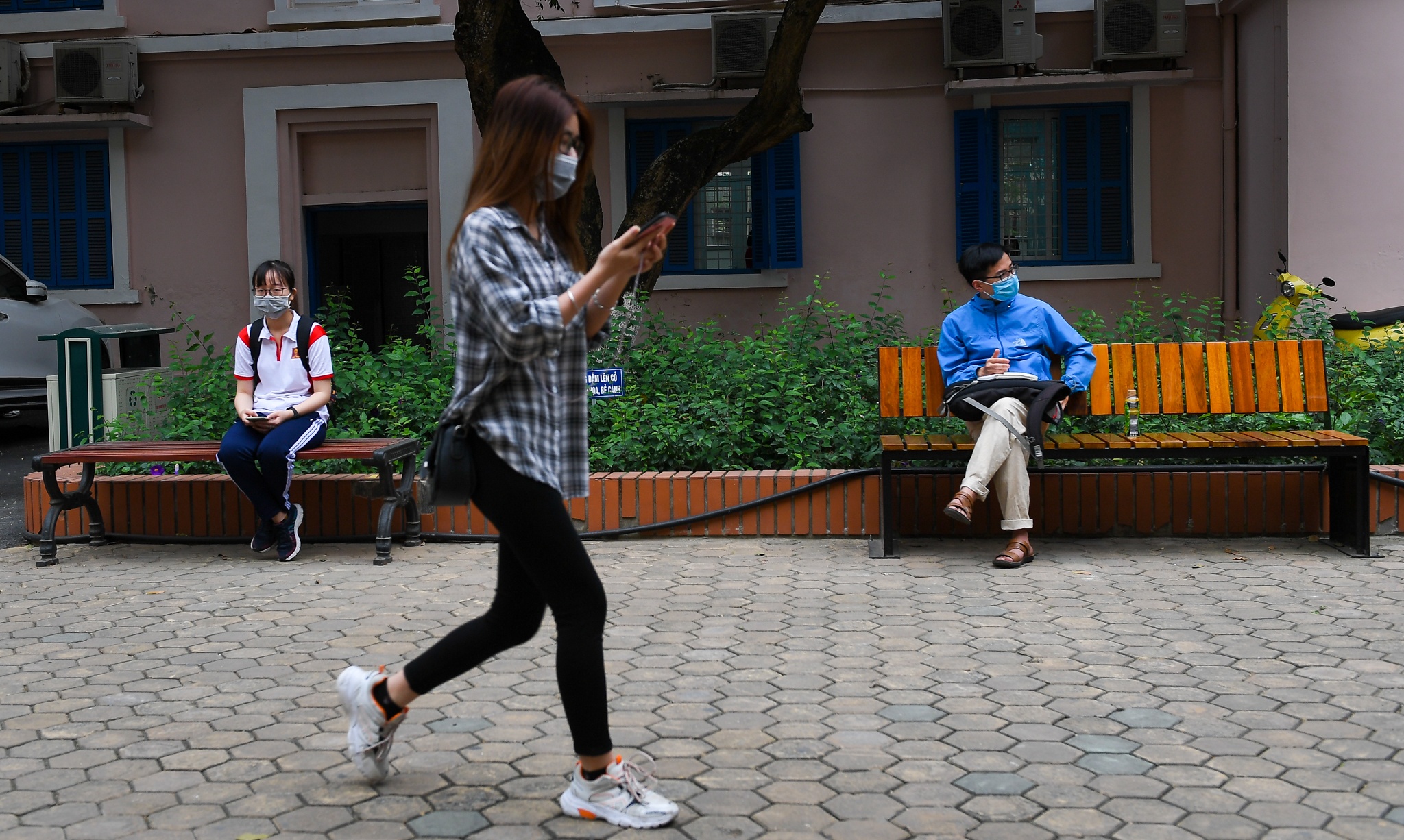 sinh vien quay lai truong sau ky nghi anh 11