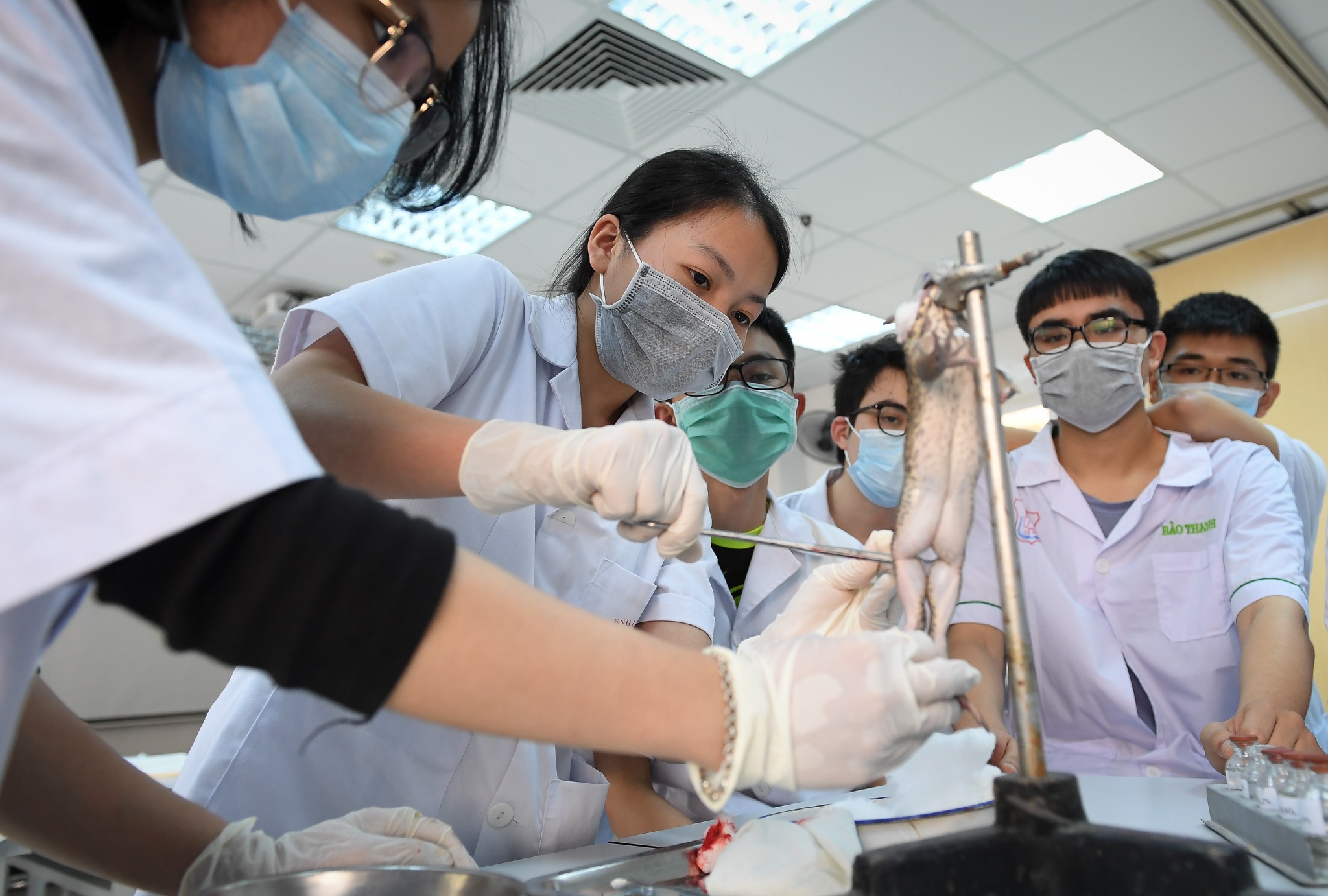 trường không nghỉ học vì dịch Covid-19 ảnh 6 truong khong nghi hoc vi dich Covid-19 anh 6