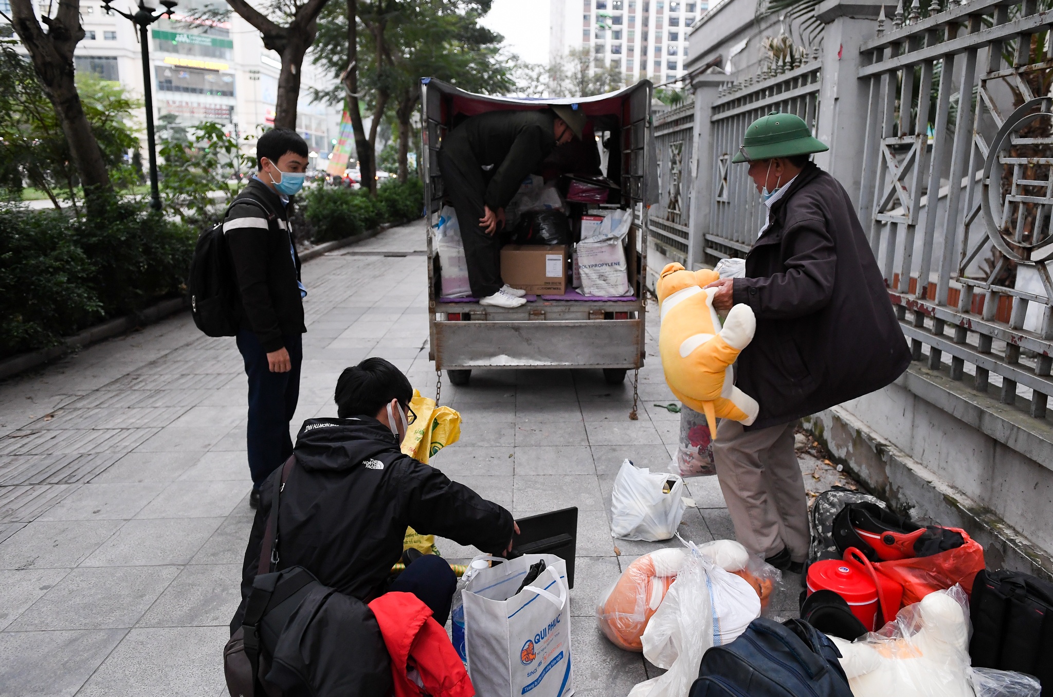 nhuong ky tuc xa lam khu cach ly anh 7