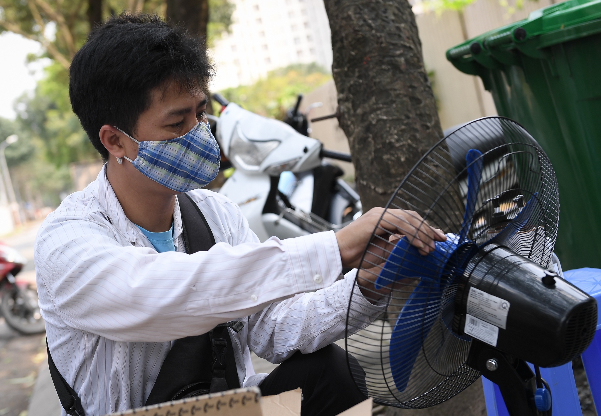 khu cach ly Phap Van Tu Hiep anh 3