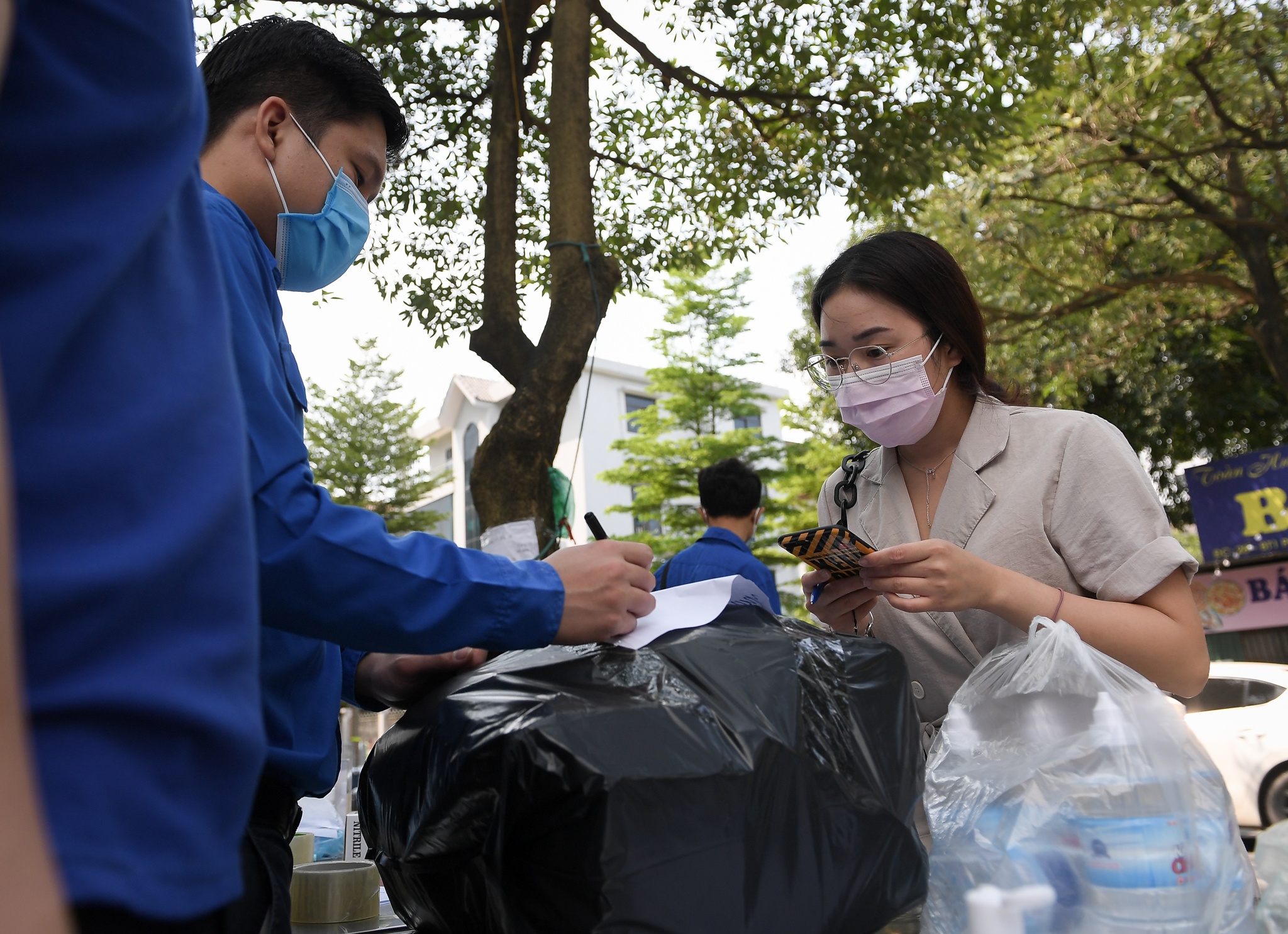 khu cach ly Phap Van Tu Hiep anh 5