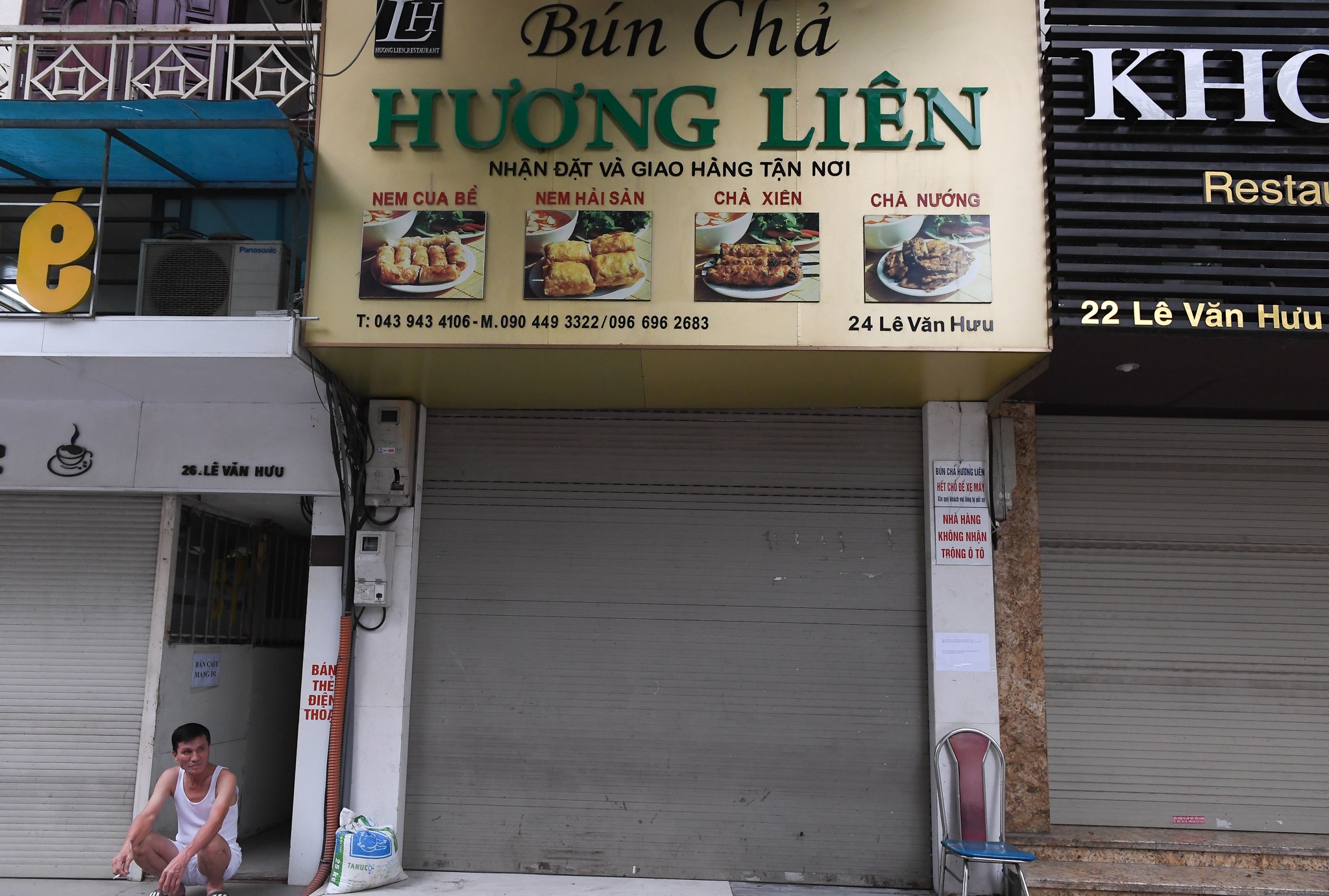 quan an noi tieng Ha Noi dong cua anh 3