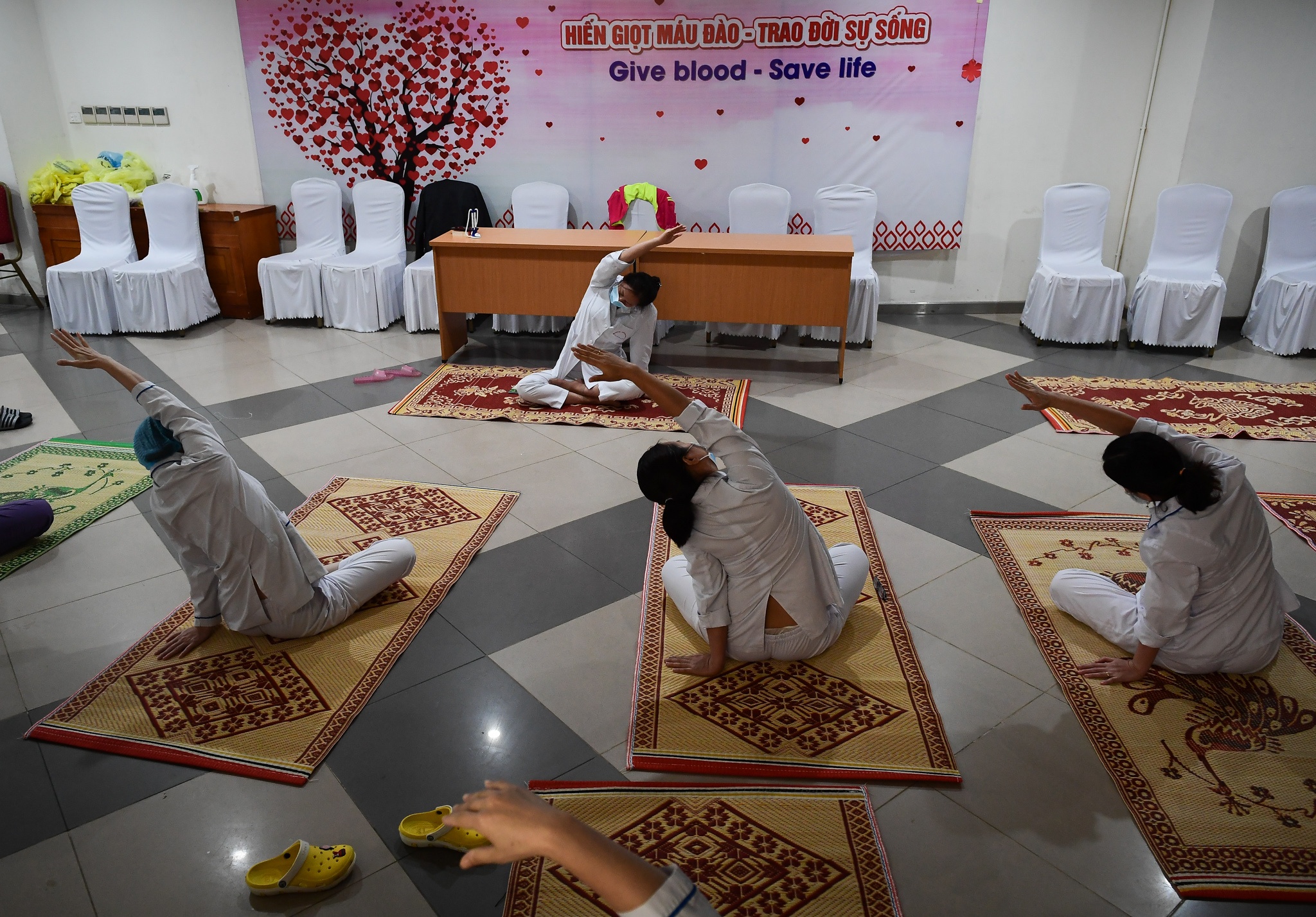 cuộc sống cách ly của công dân viện Máu ảnh 6 cuoc song cach ly cua cong dan vien Mau anh 6