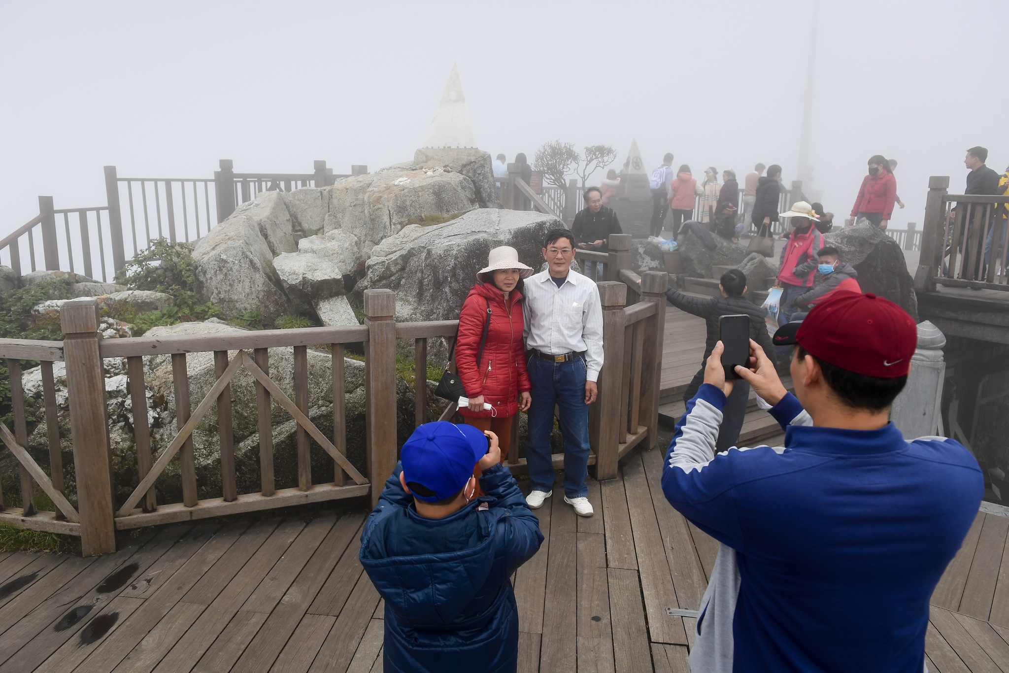 Fansipan vang ve anh 1