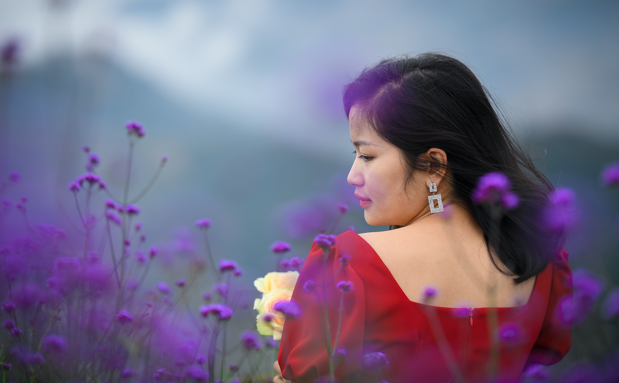 Ve tho mong cua vuon hoa tim o Sa Pa hinh anh