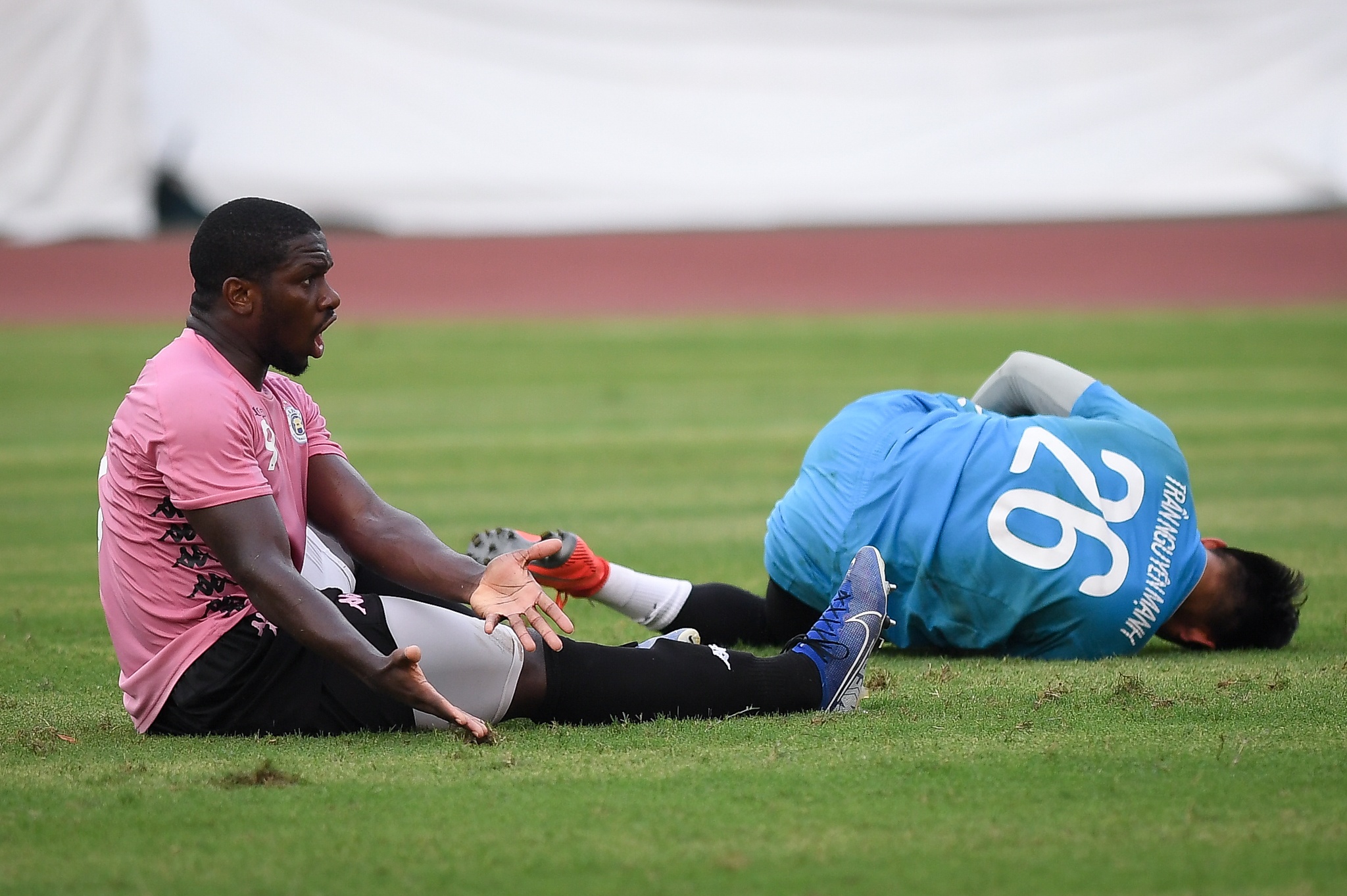 HLV Park Hang-seo tang qua sinh nhat anh 11