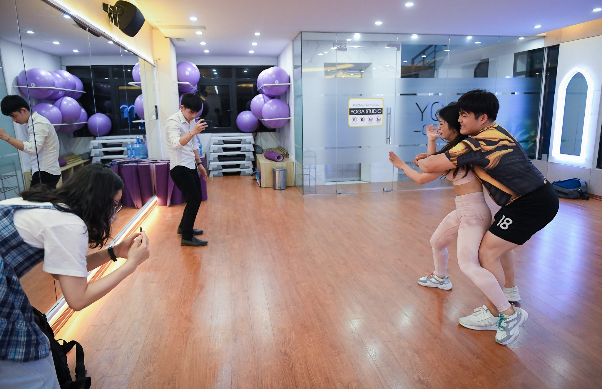 Hot girl múa côn sợ ế chồng ảnh 13 Hot girl mua con so e chong anh 13