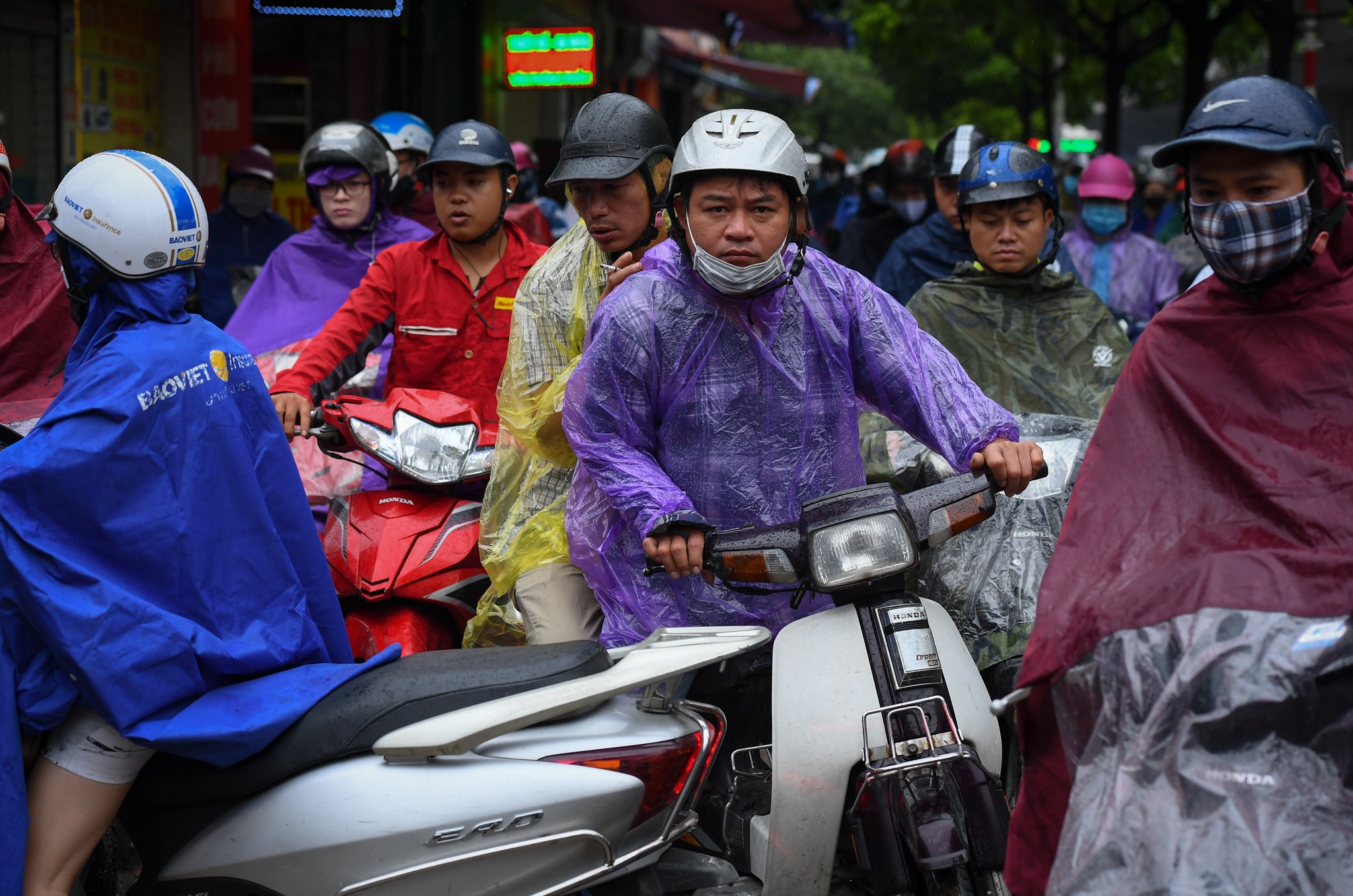 duong Ha Noi tac nghen trong mua anh 5