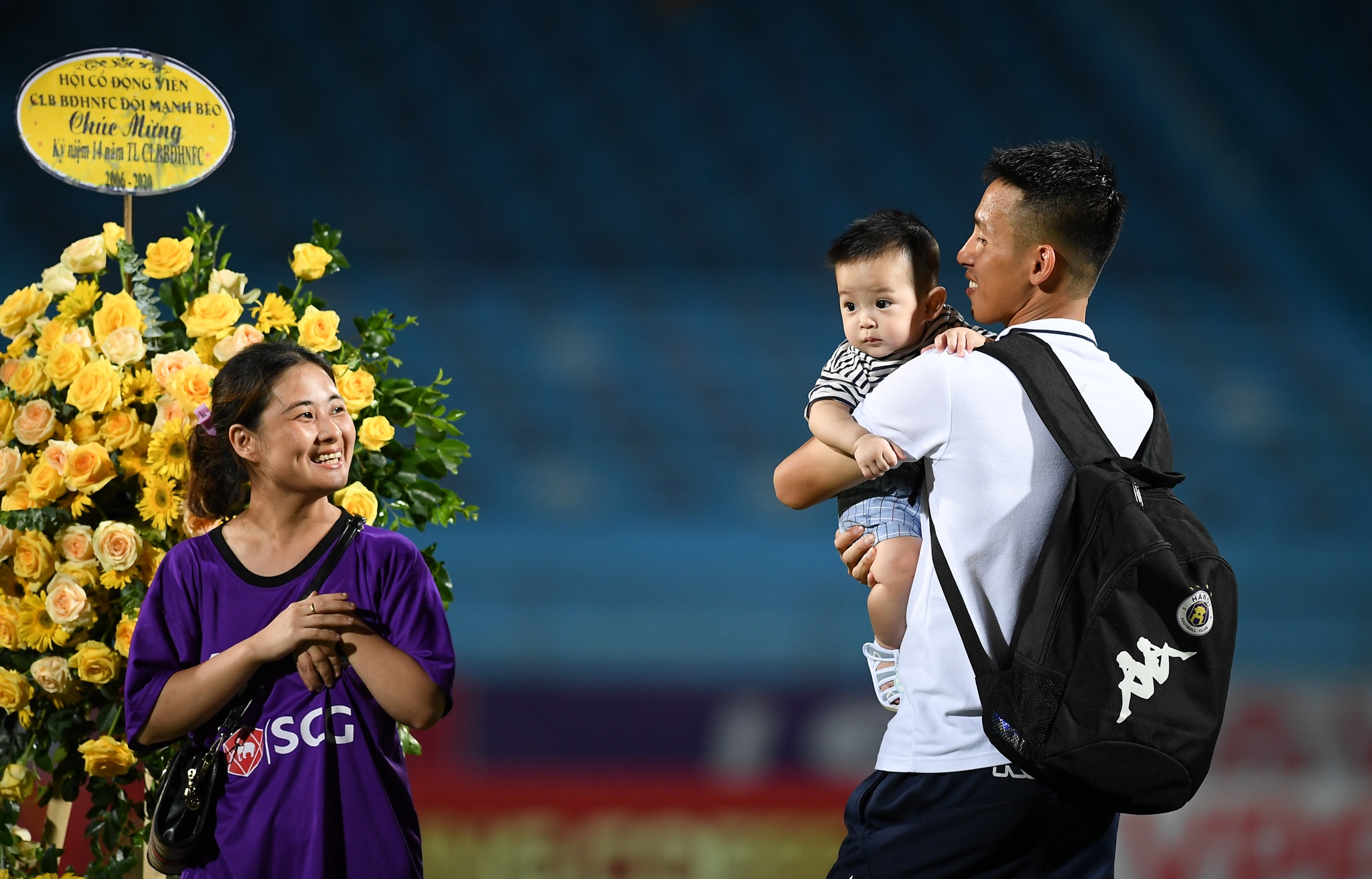 HUng Dung be con anh 2