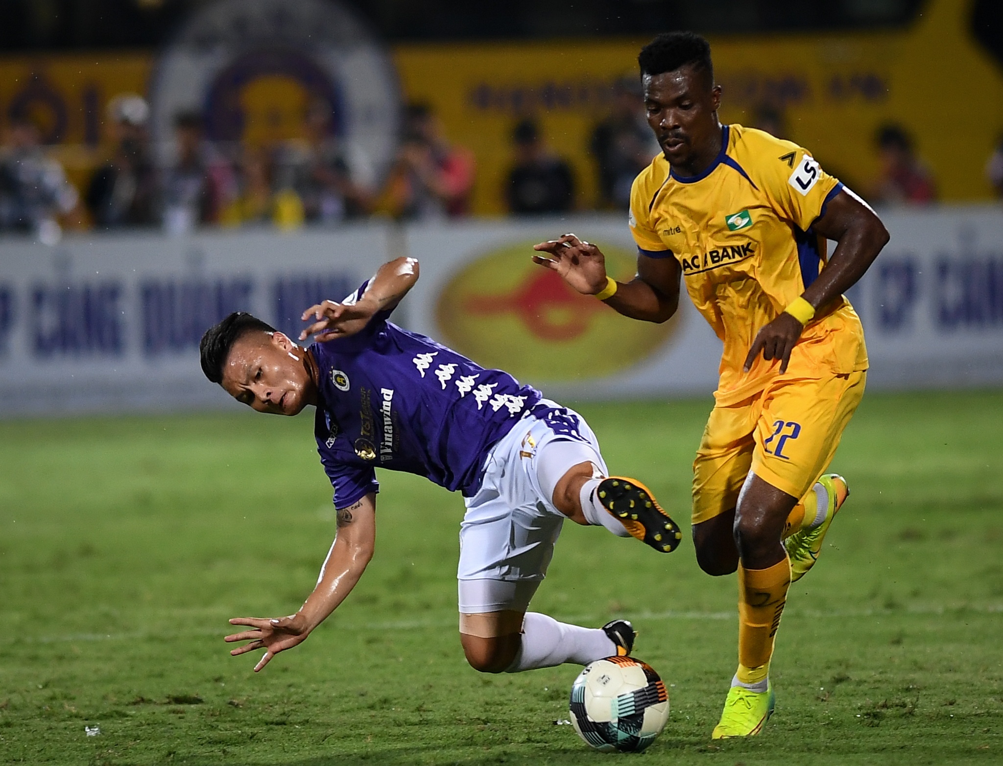 HUng Dung be con anh 5